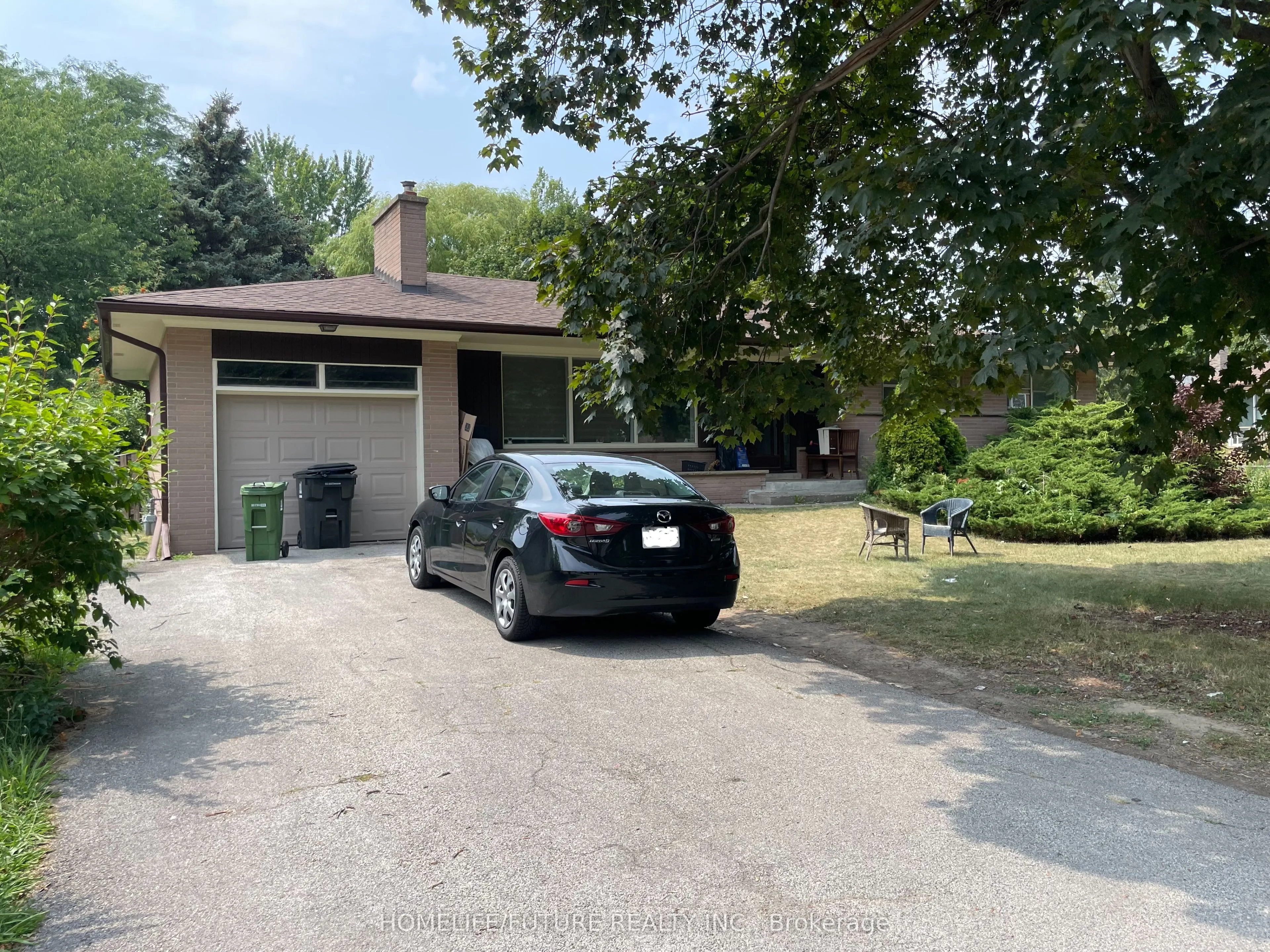90 Glen Watford Drive