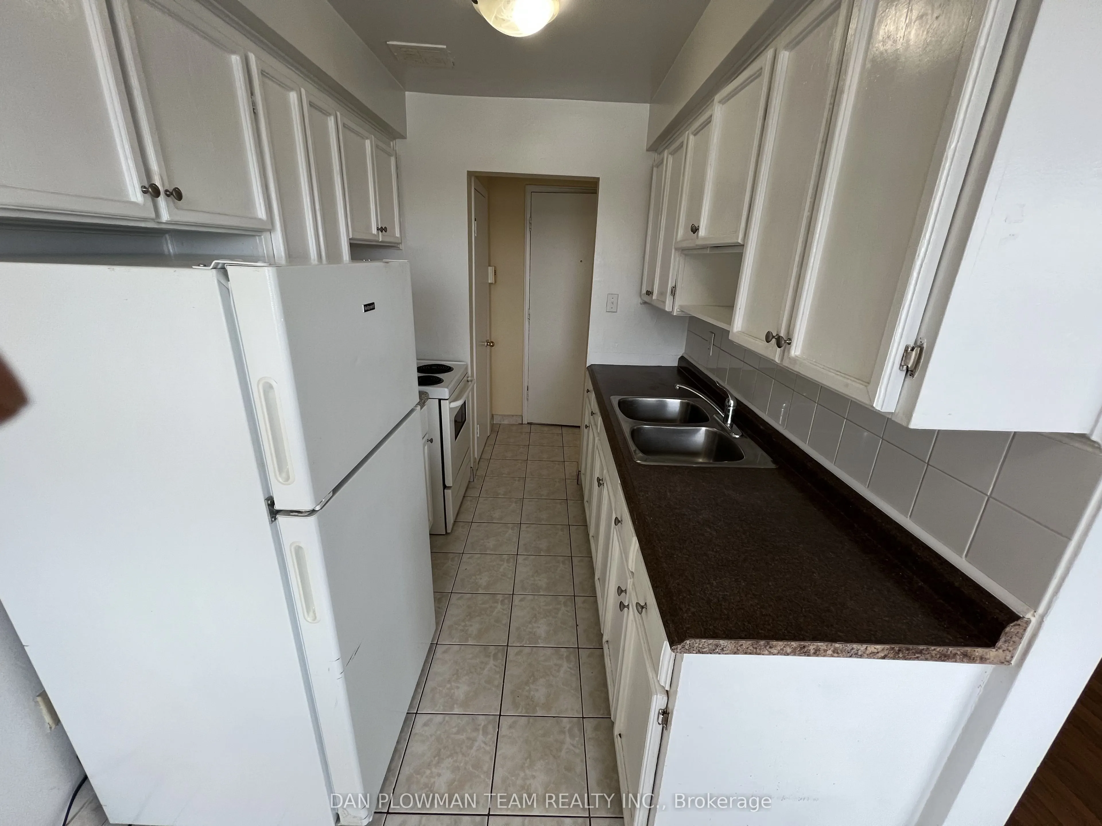 170 Park Road S, #303