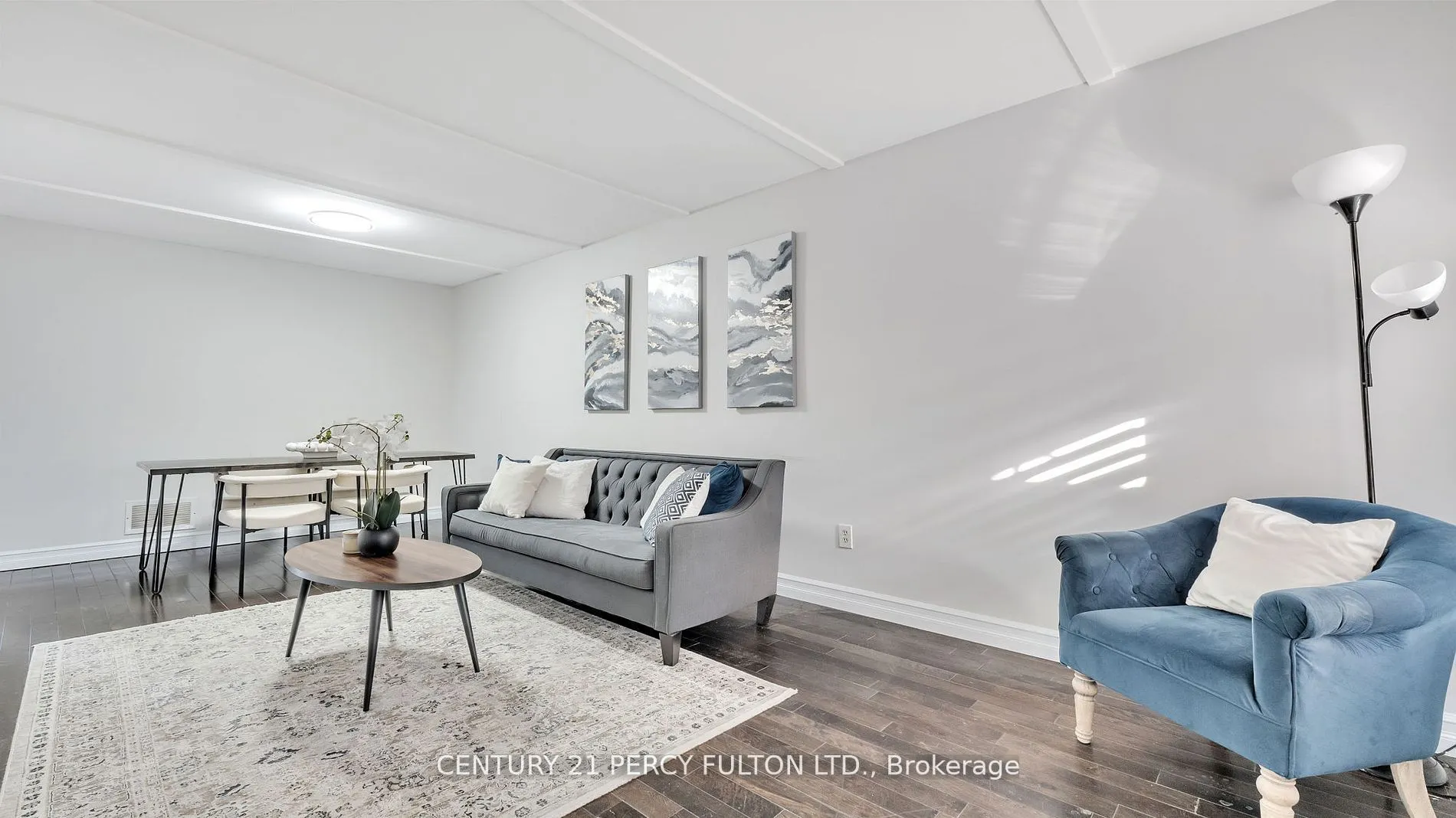 7 Steele Valley Court