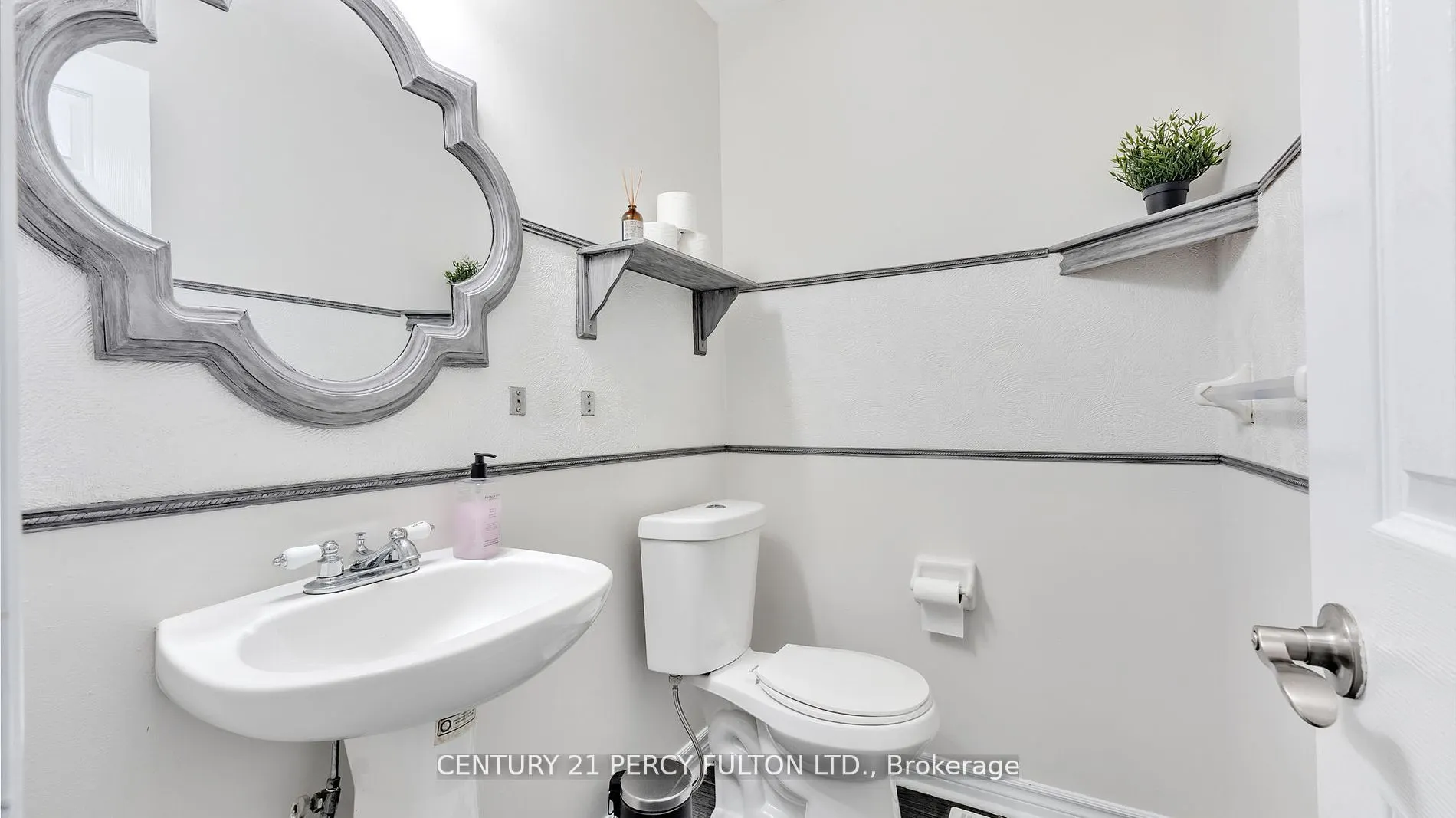 7 Steele Valley Court