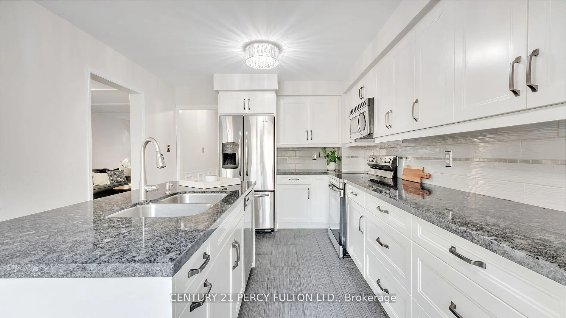 7 Steele Valley Court
