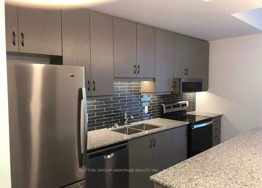 109 King Avenue E, #403