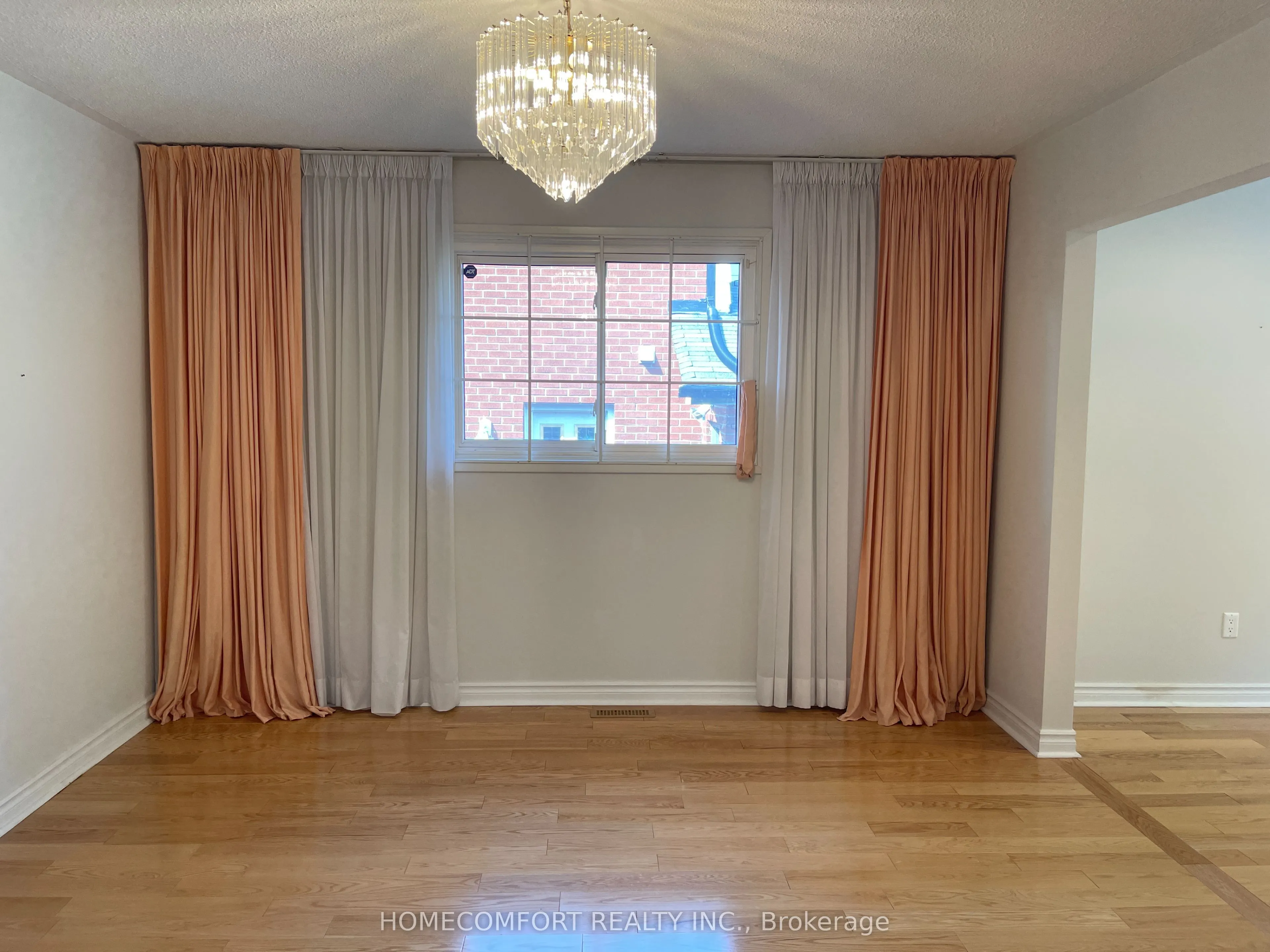 17 Gloxinia Crescent, #Upper