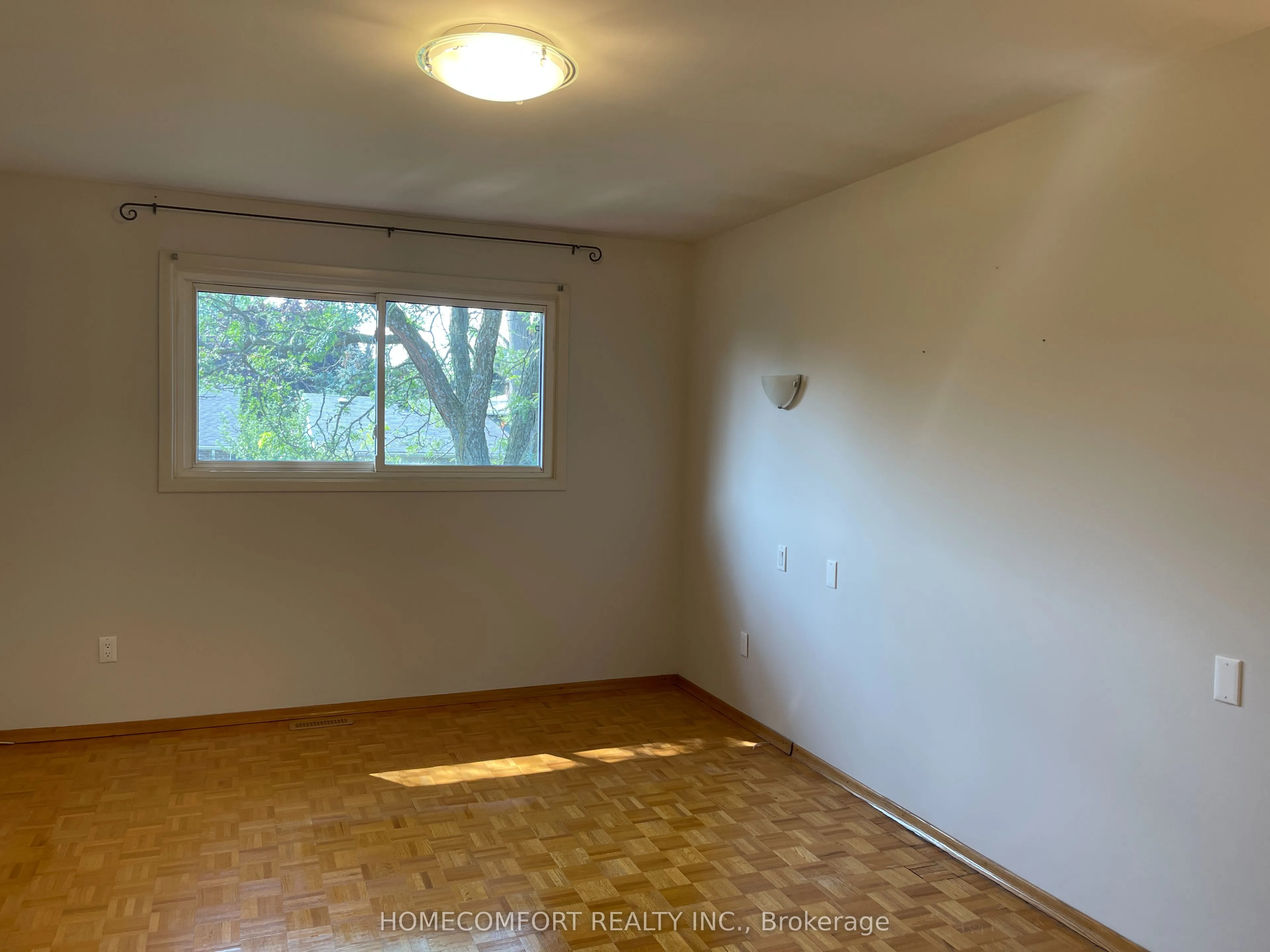 17 Gloxinia Crescent, #Upper