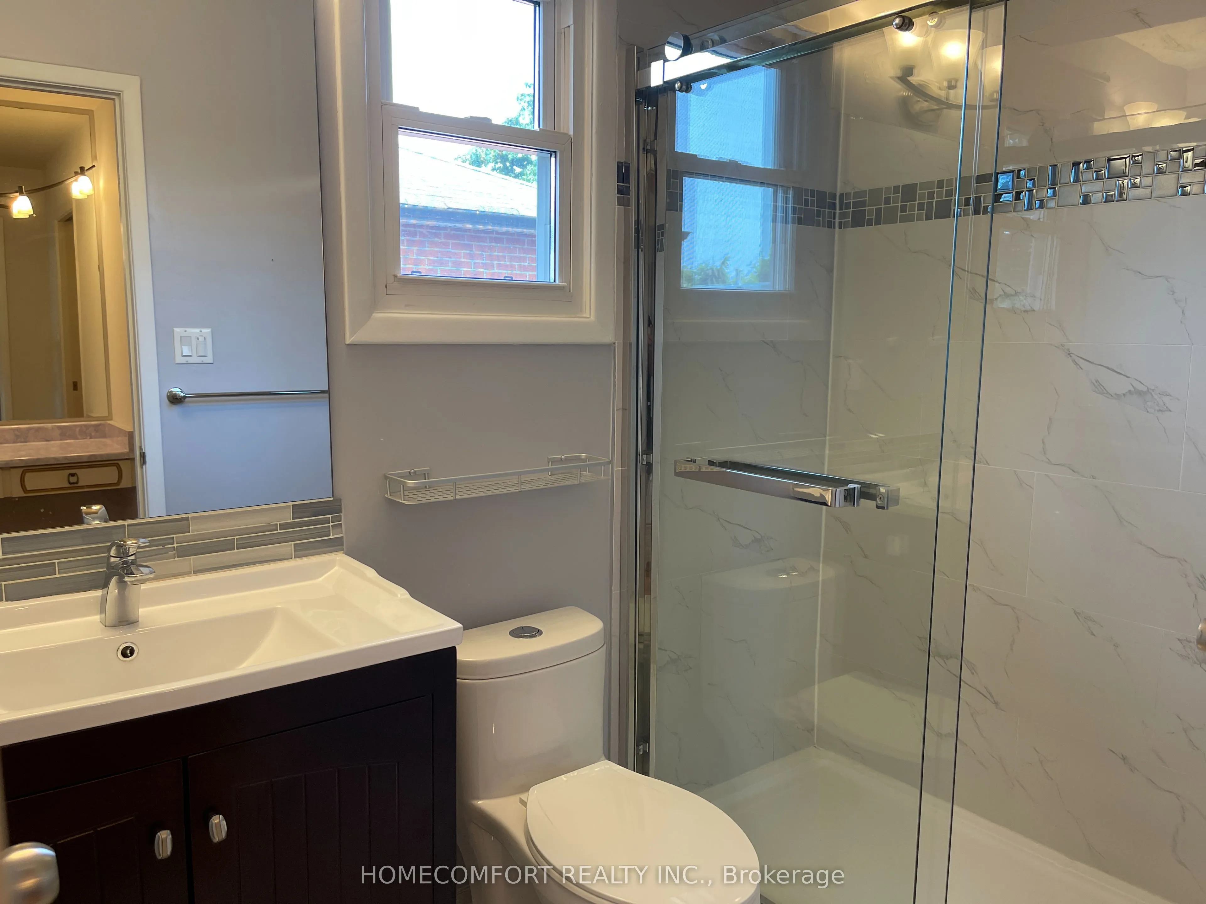 17 Gloxinia Crescent, #Upper
