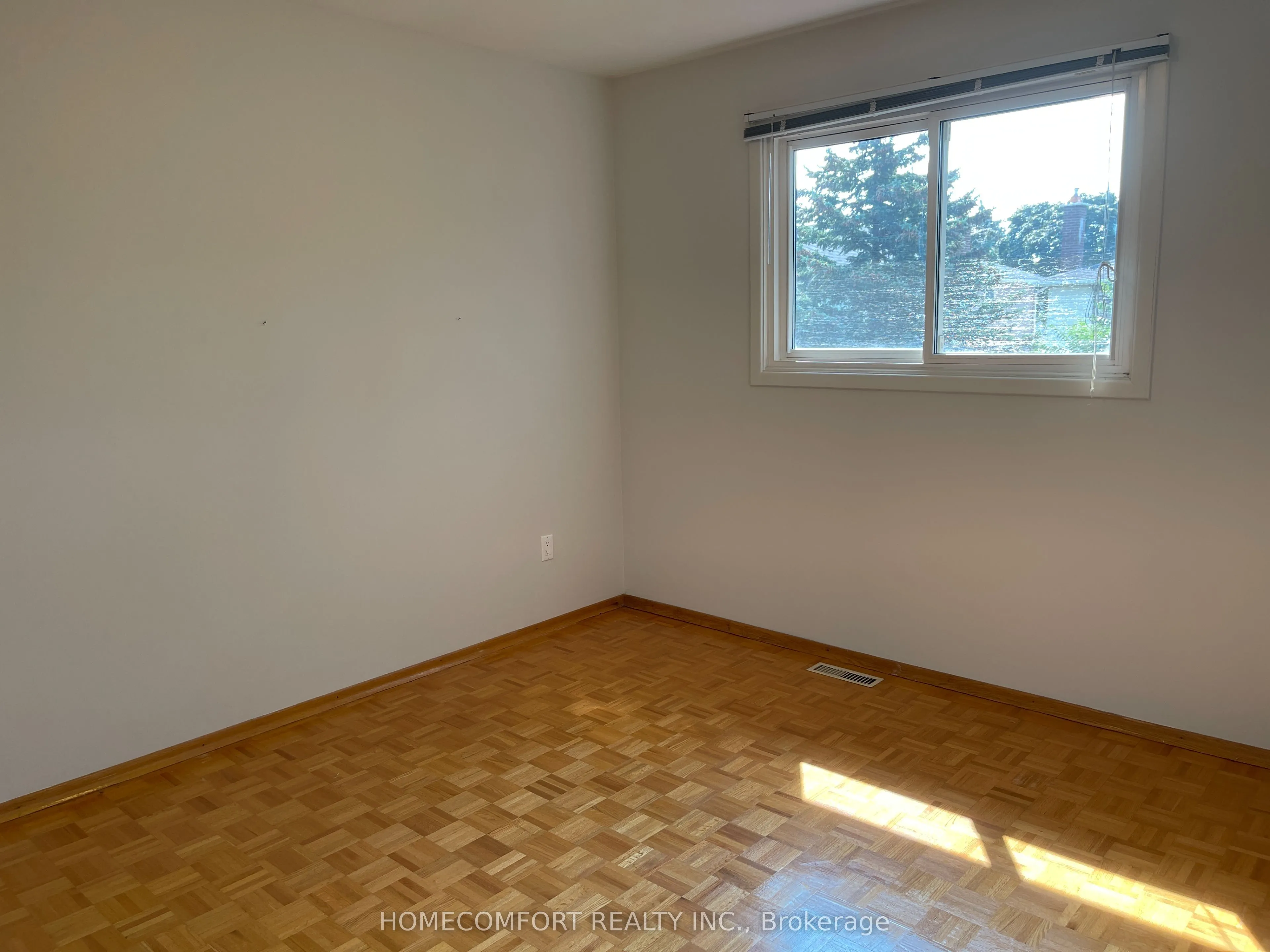 17 Gloxinia Crescent, #Upper