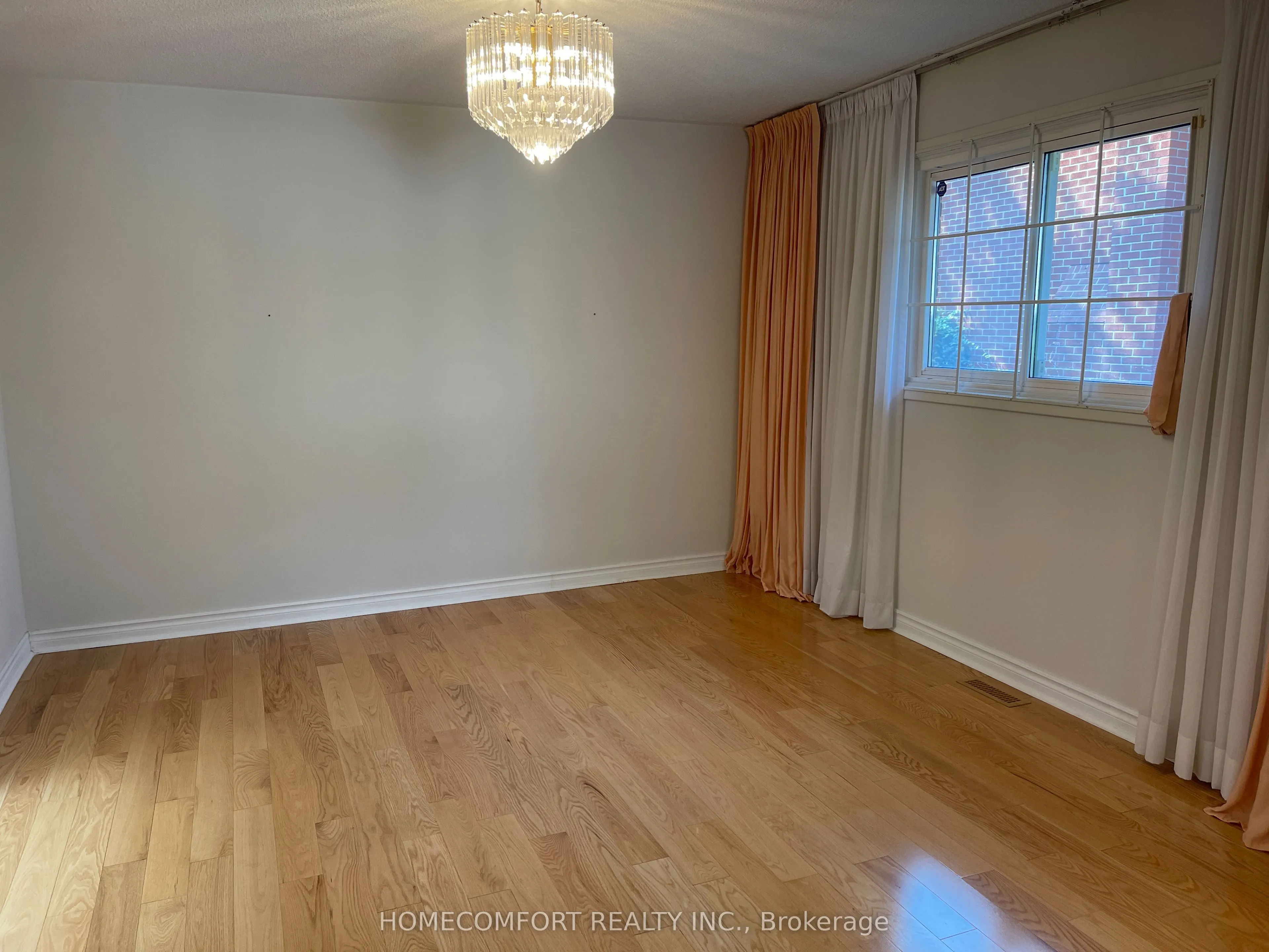 17 Gloxinia Crescent, #Upper
