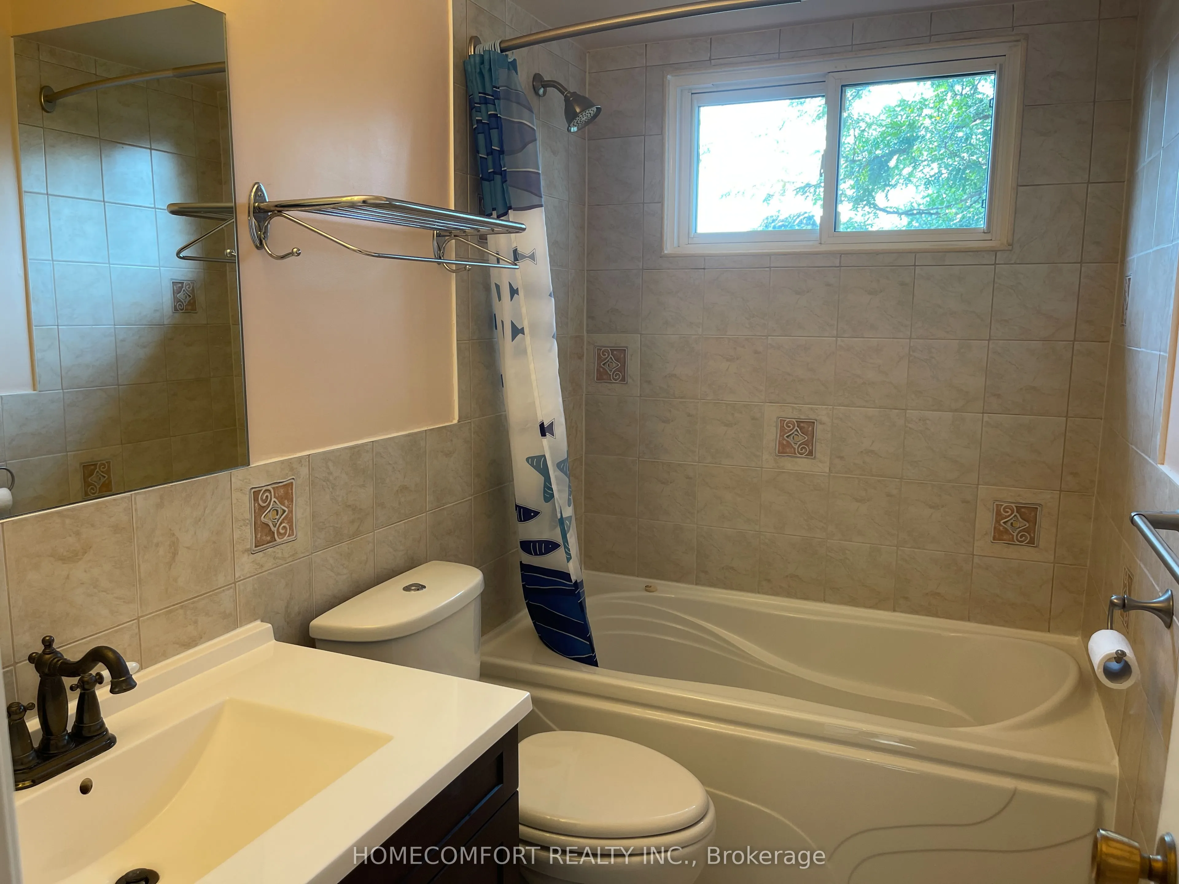 17 Gloxinia Crescent, #Upper