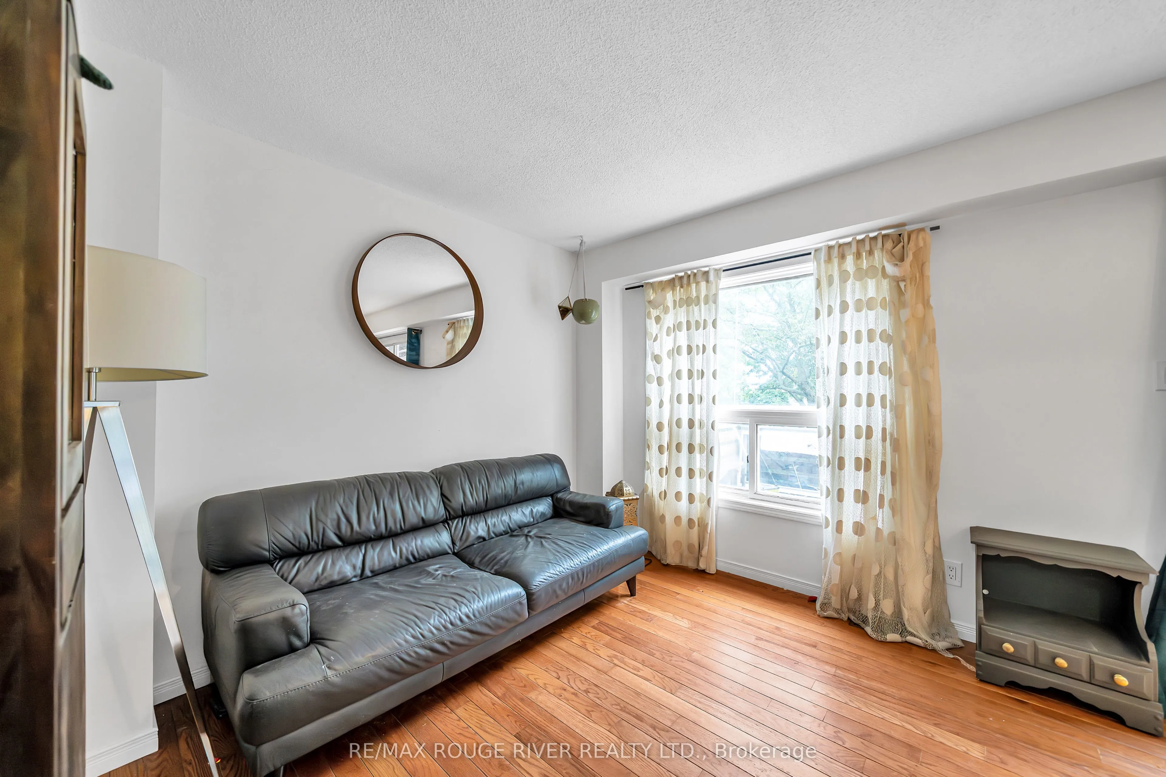 17 Fenwick Avenue