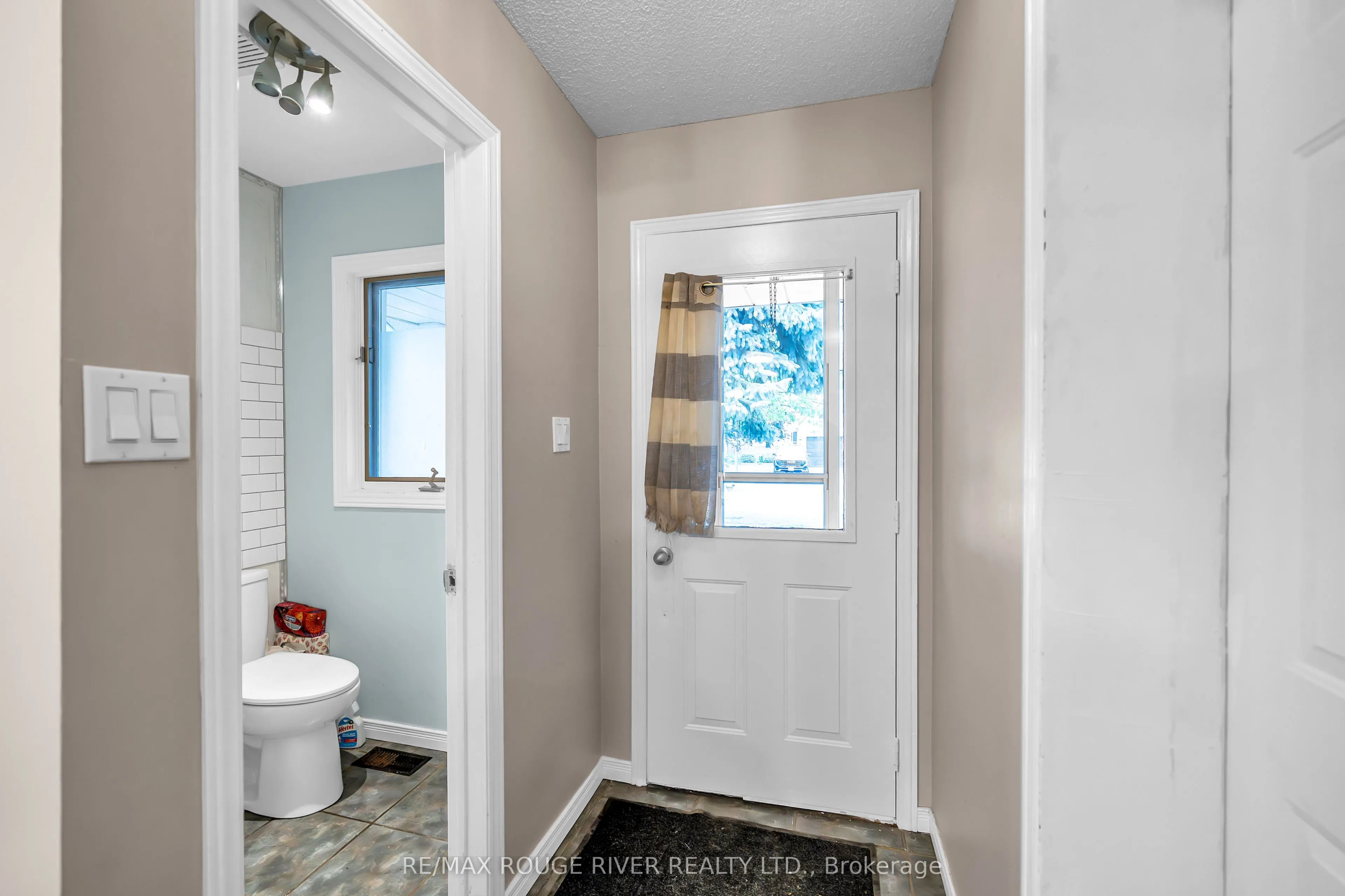 17 Fenwick Avenue