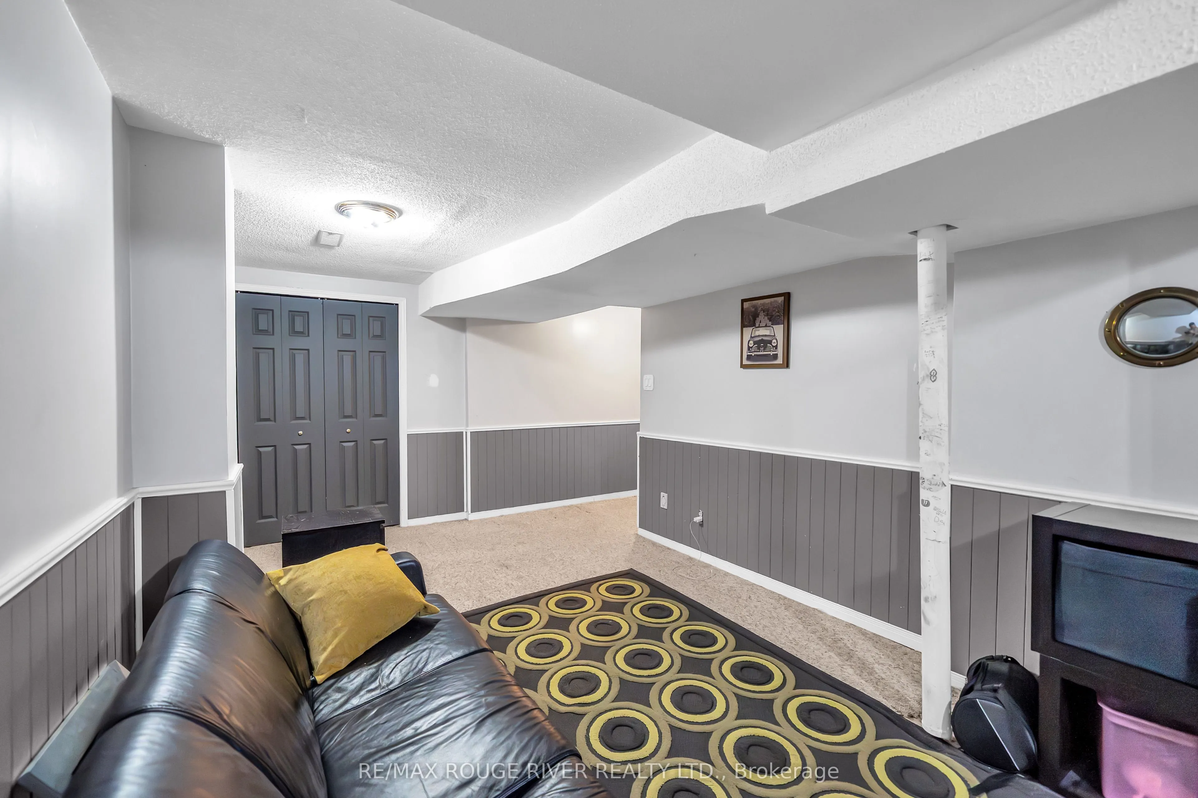 17 Fenwick Avenue