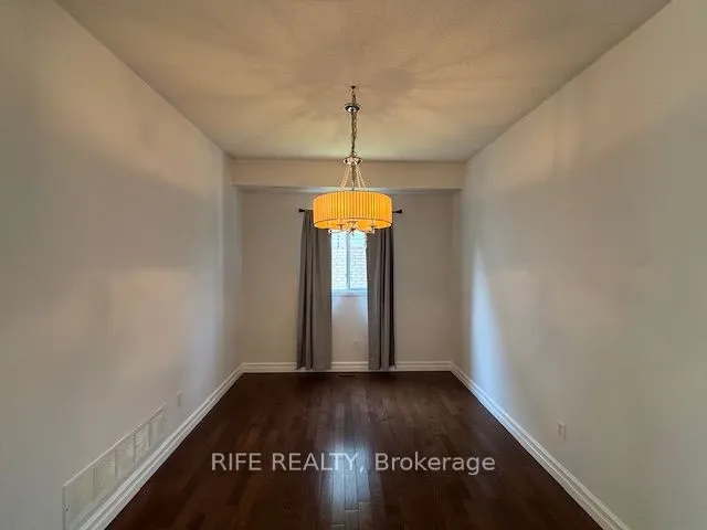 145 Whitby Shores Green Way