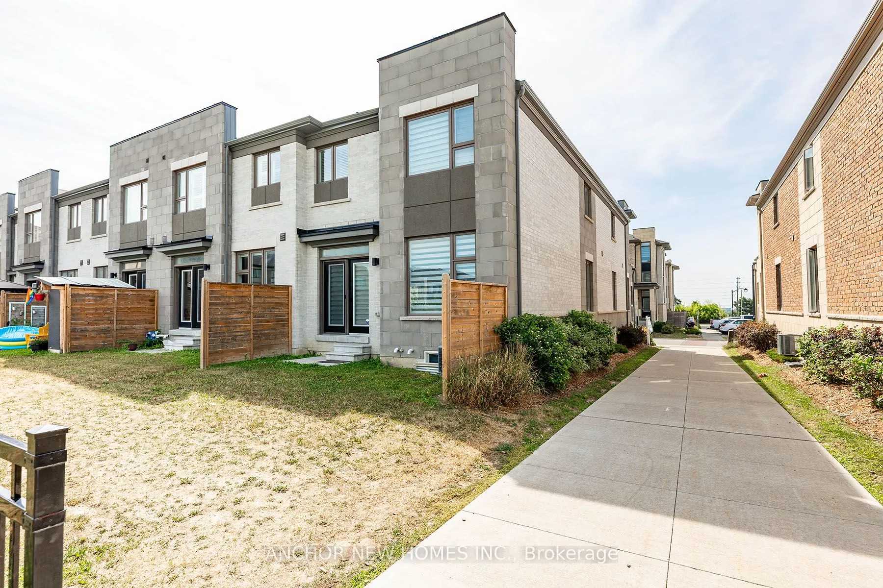 82 Donald Fleming Way, #131