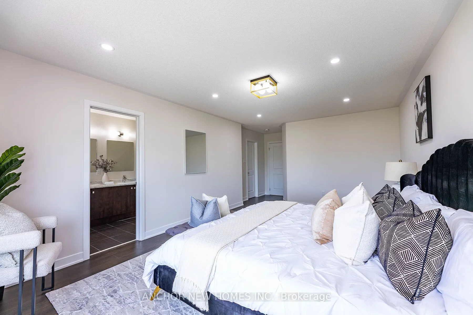 82 Donald Fleming Way, #131