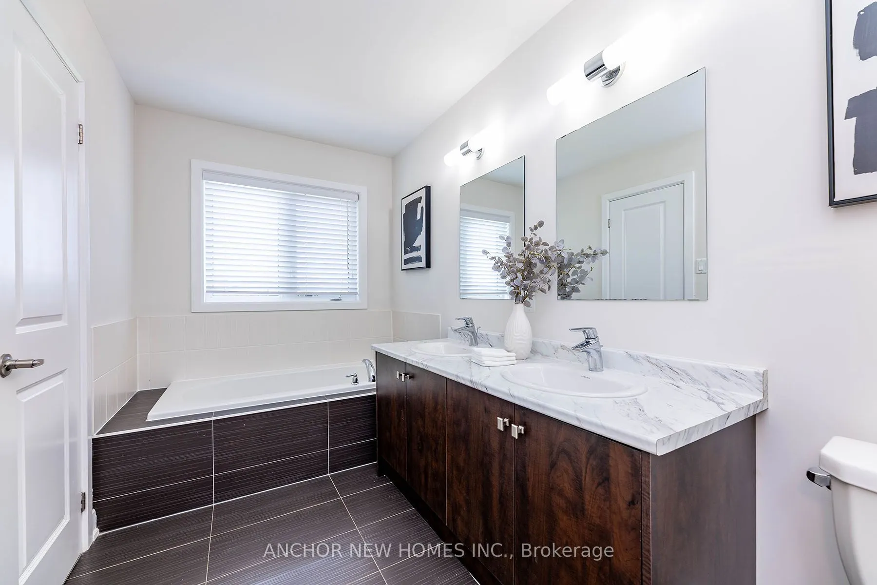 82 Donald Fleming Way, #131