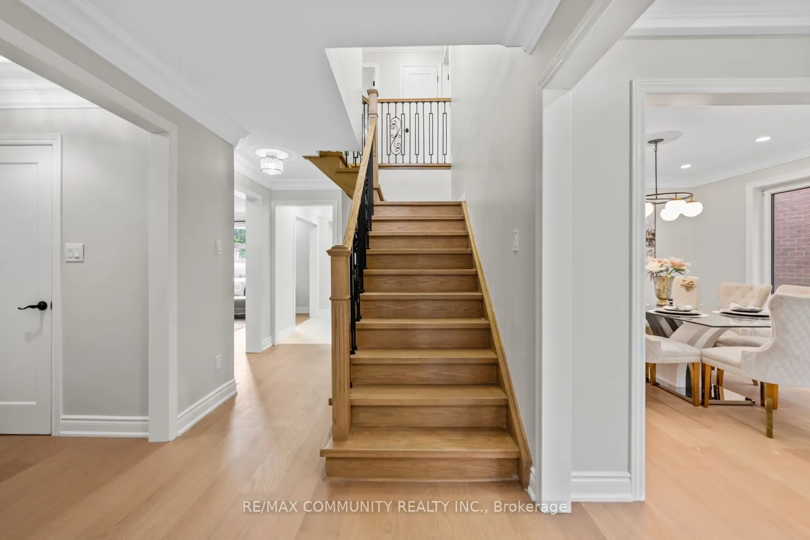 2483 Linwood Street