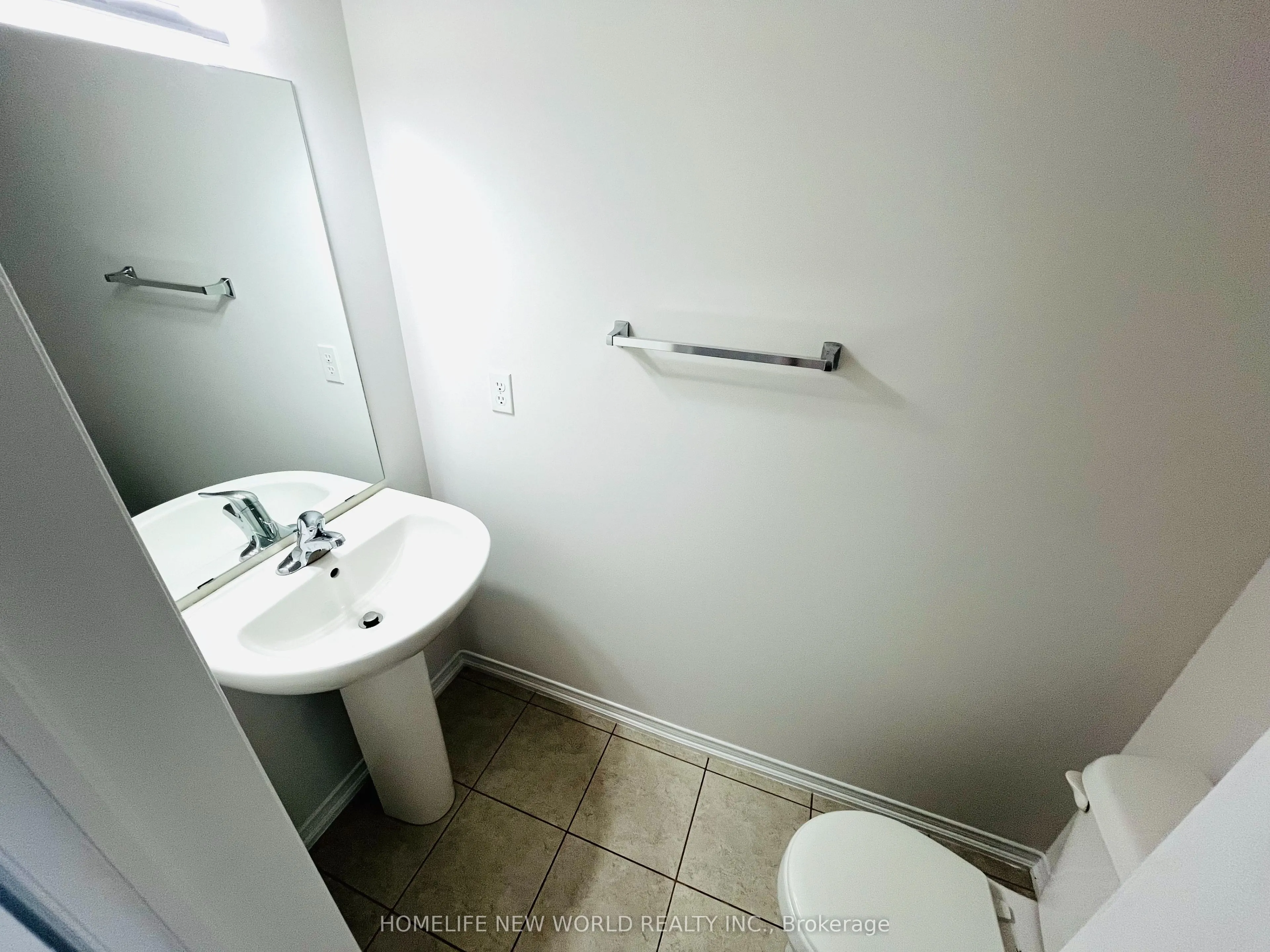 2616 Deputy Minister Path, #99
