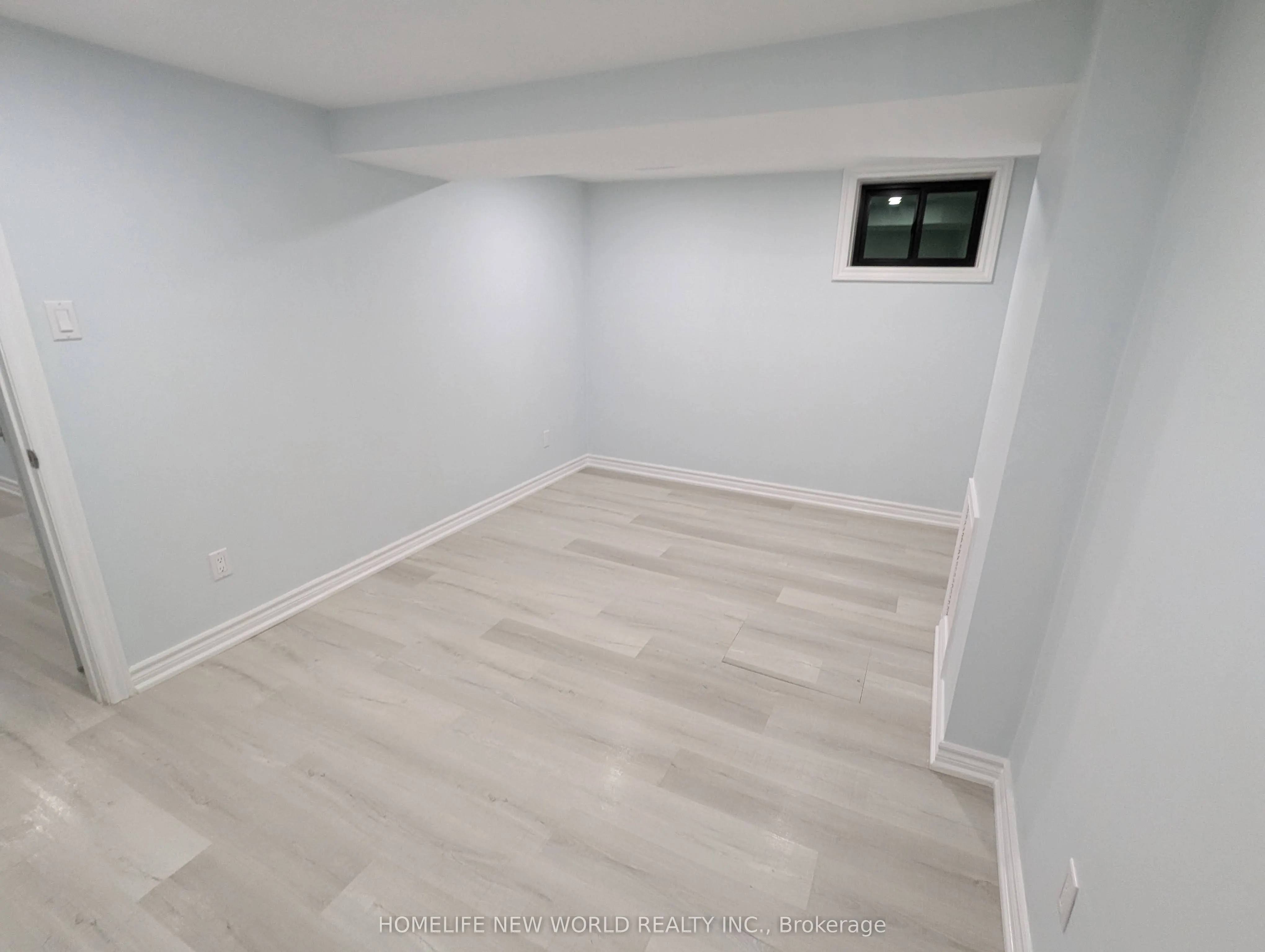 90 Oakvale Avenue, #Lower
