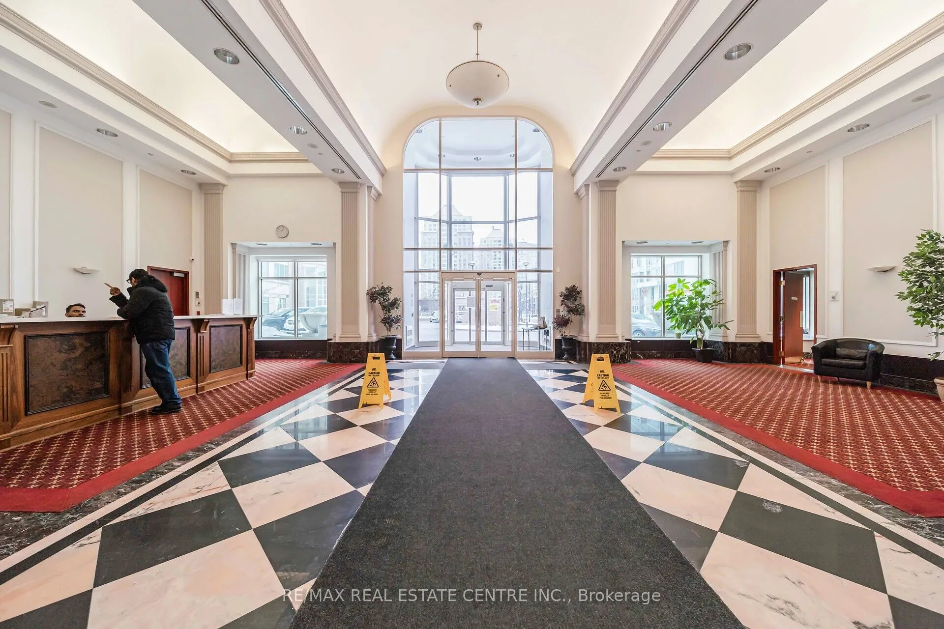 11 Lee Centre Drive, #603