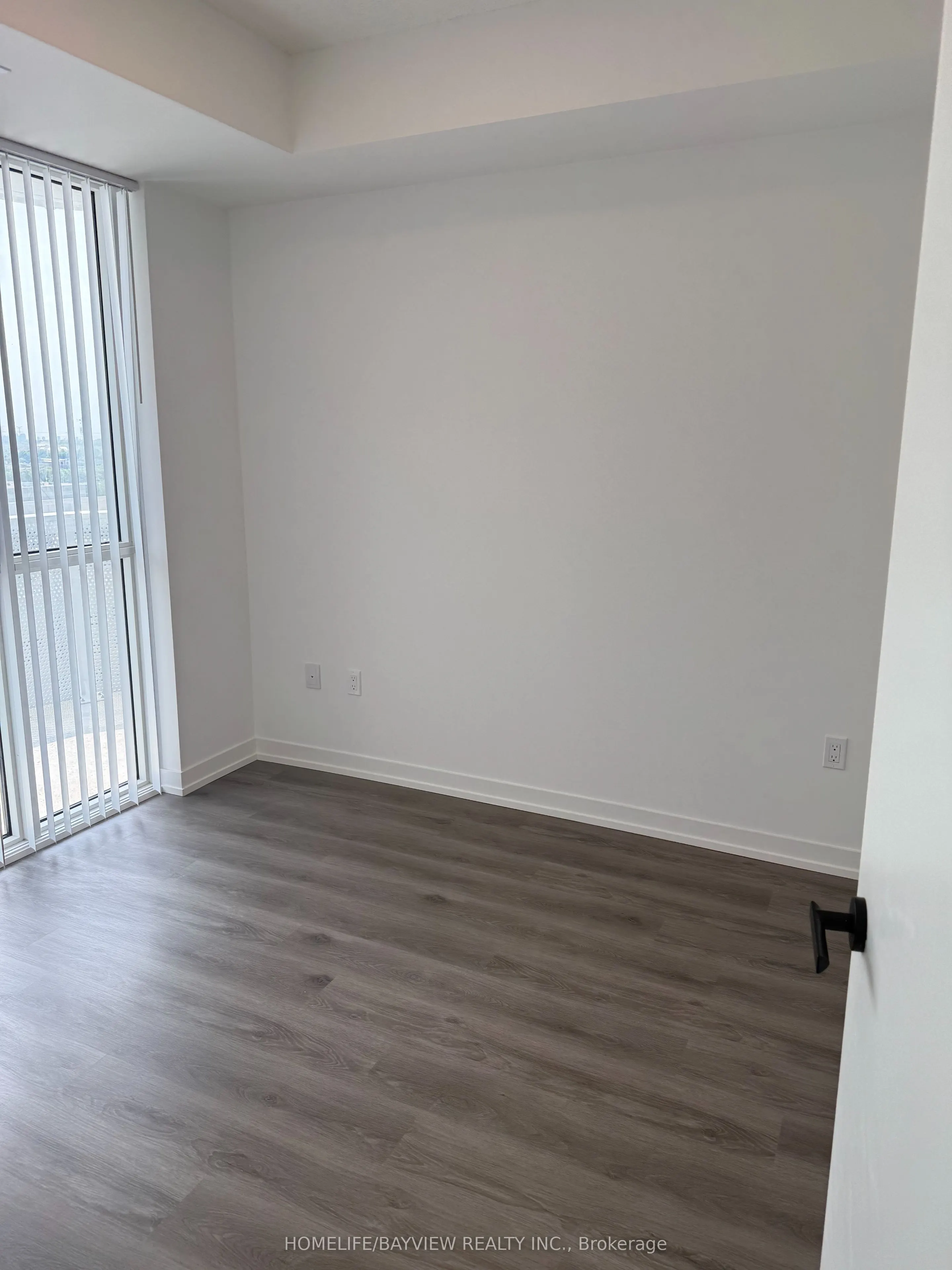 2545 Simcoe Street, #2421