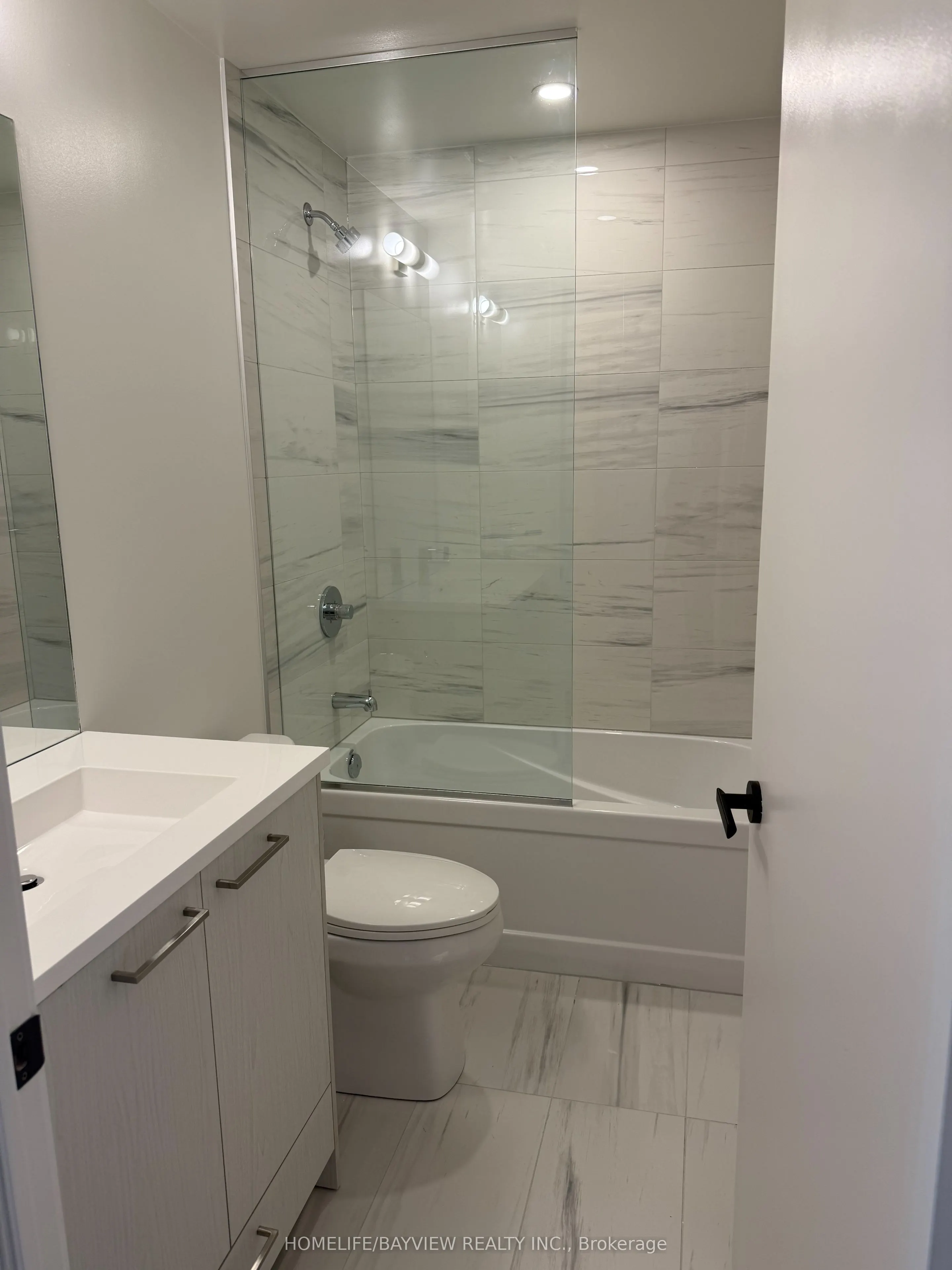 2545 Simcoe Street, #2421