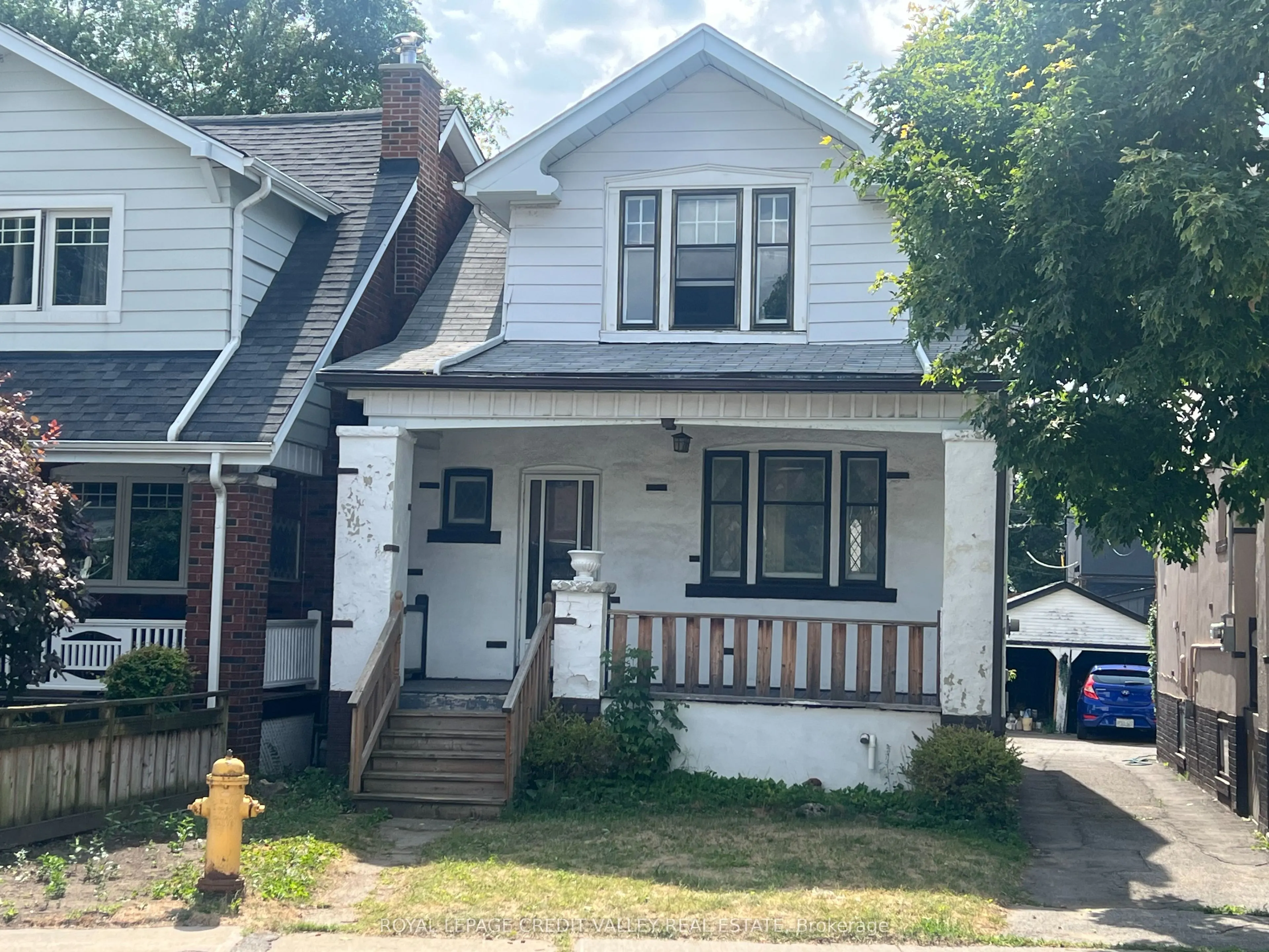 12 Stanhope Avenue