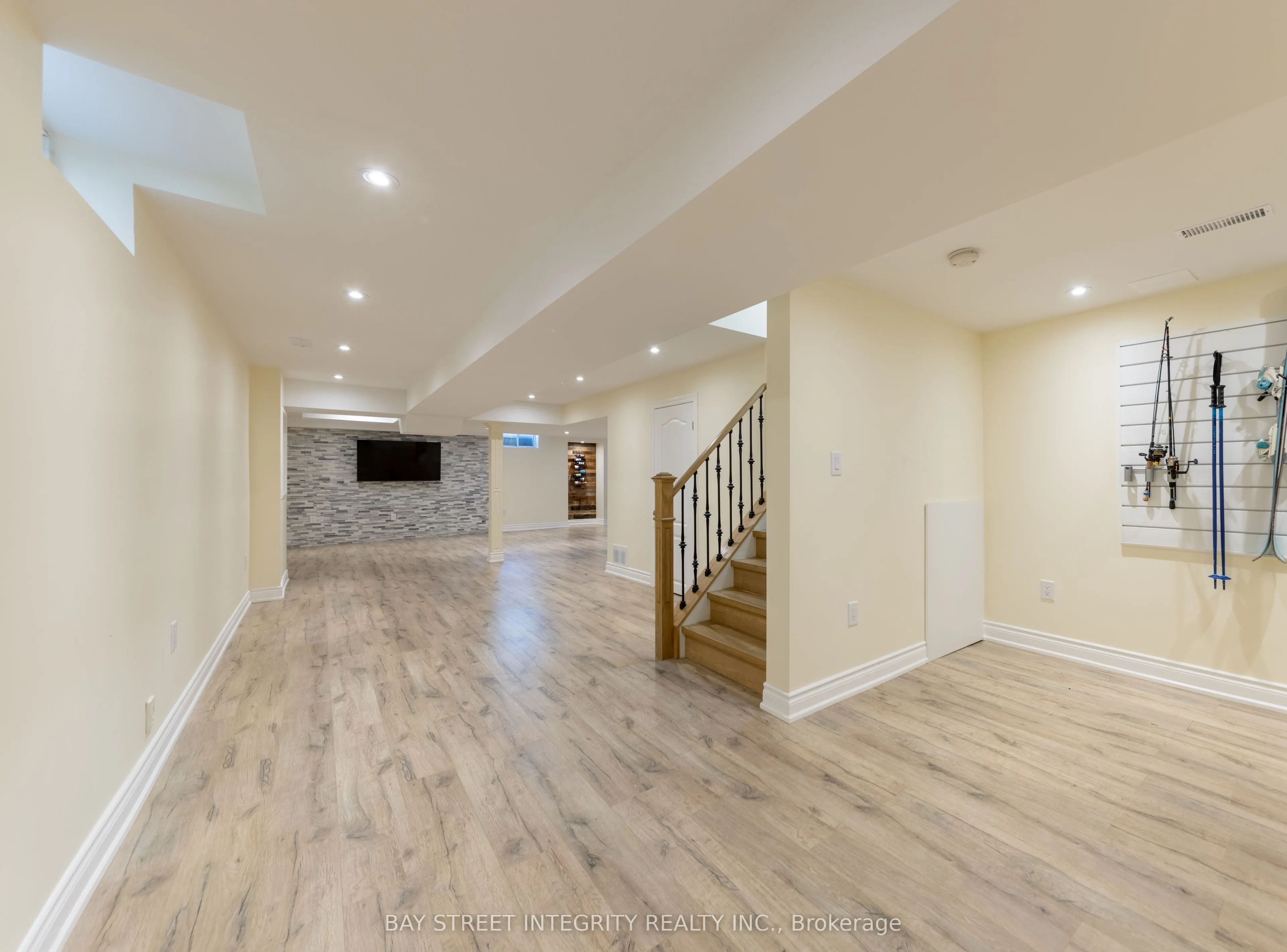 82 Oswell Drive