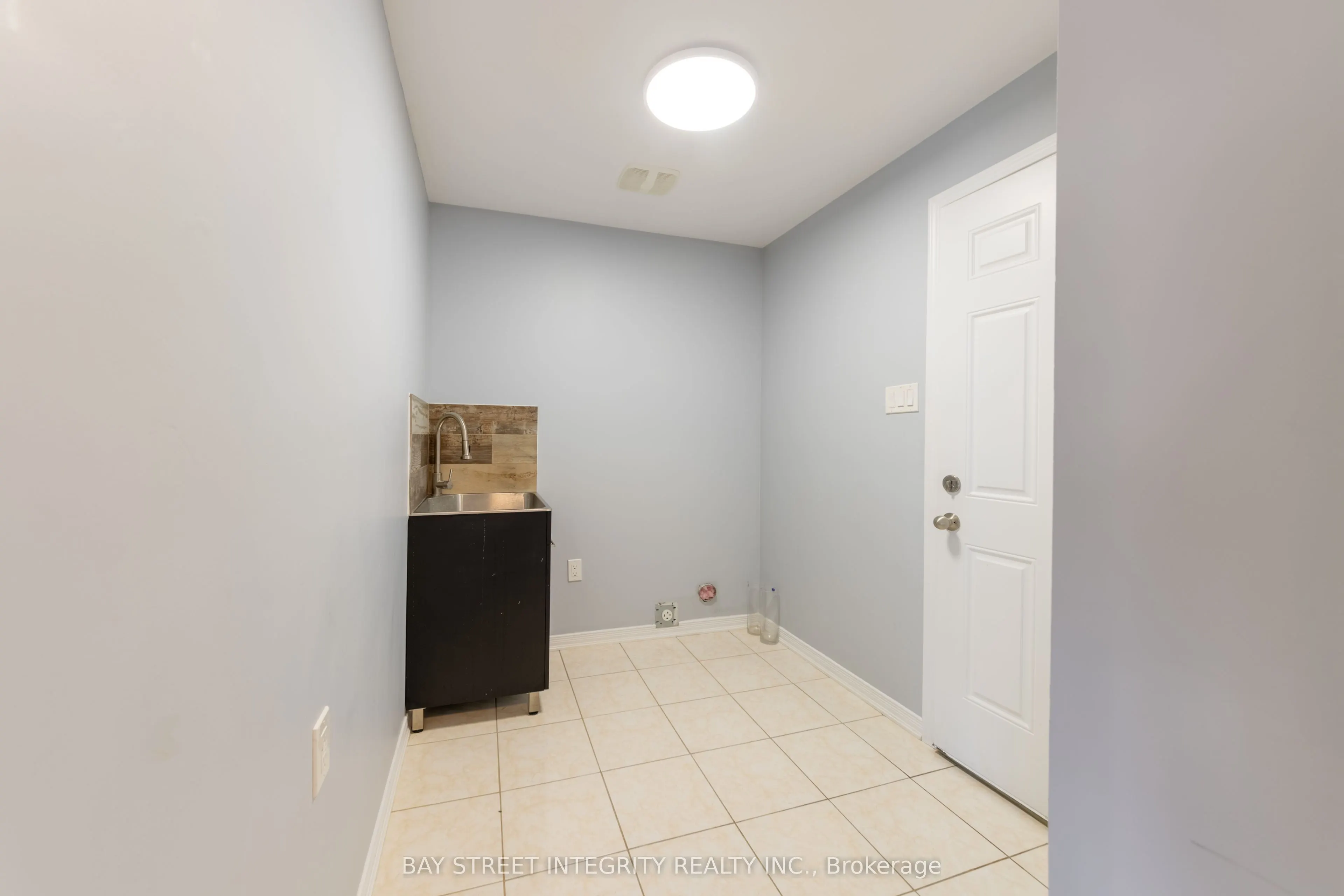 82 Oswell Drive