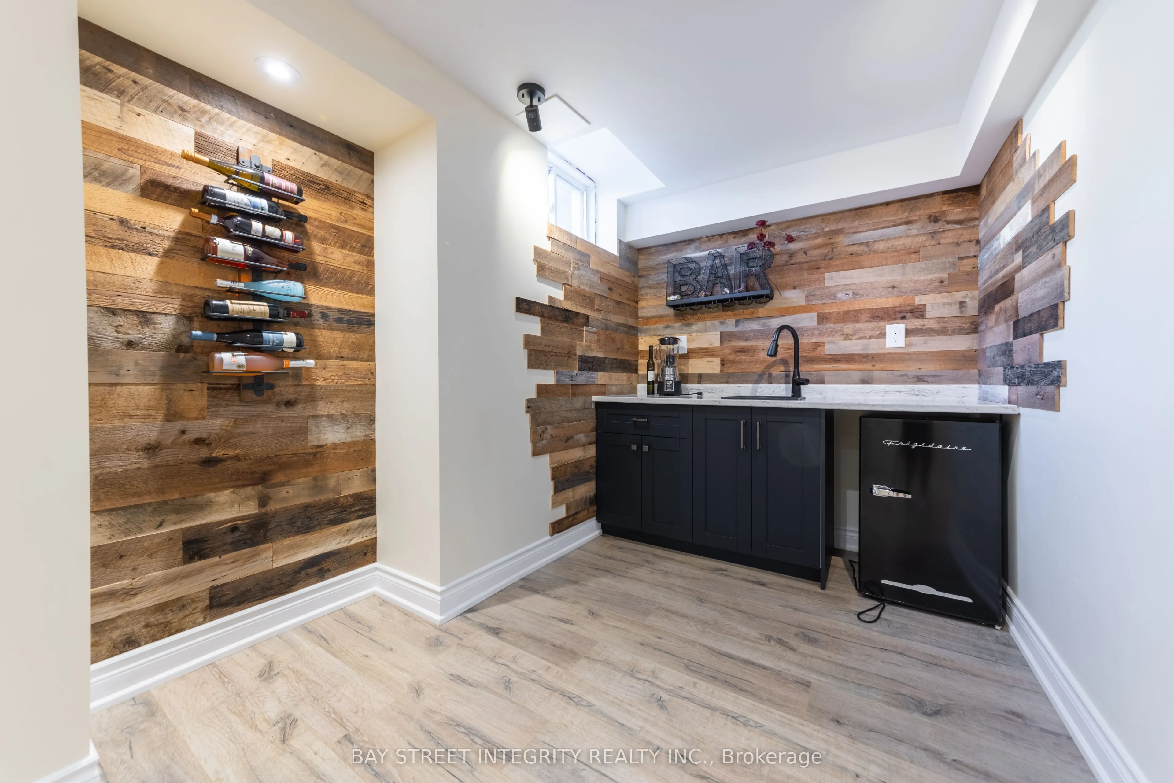 82 Oswell Drive