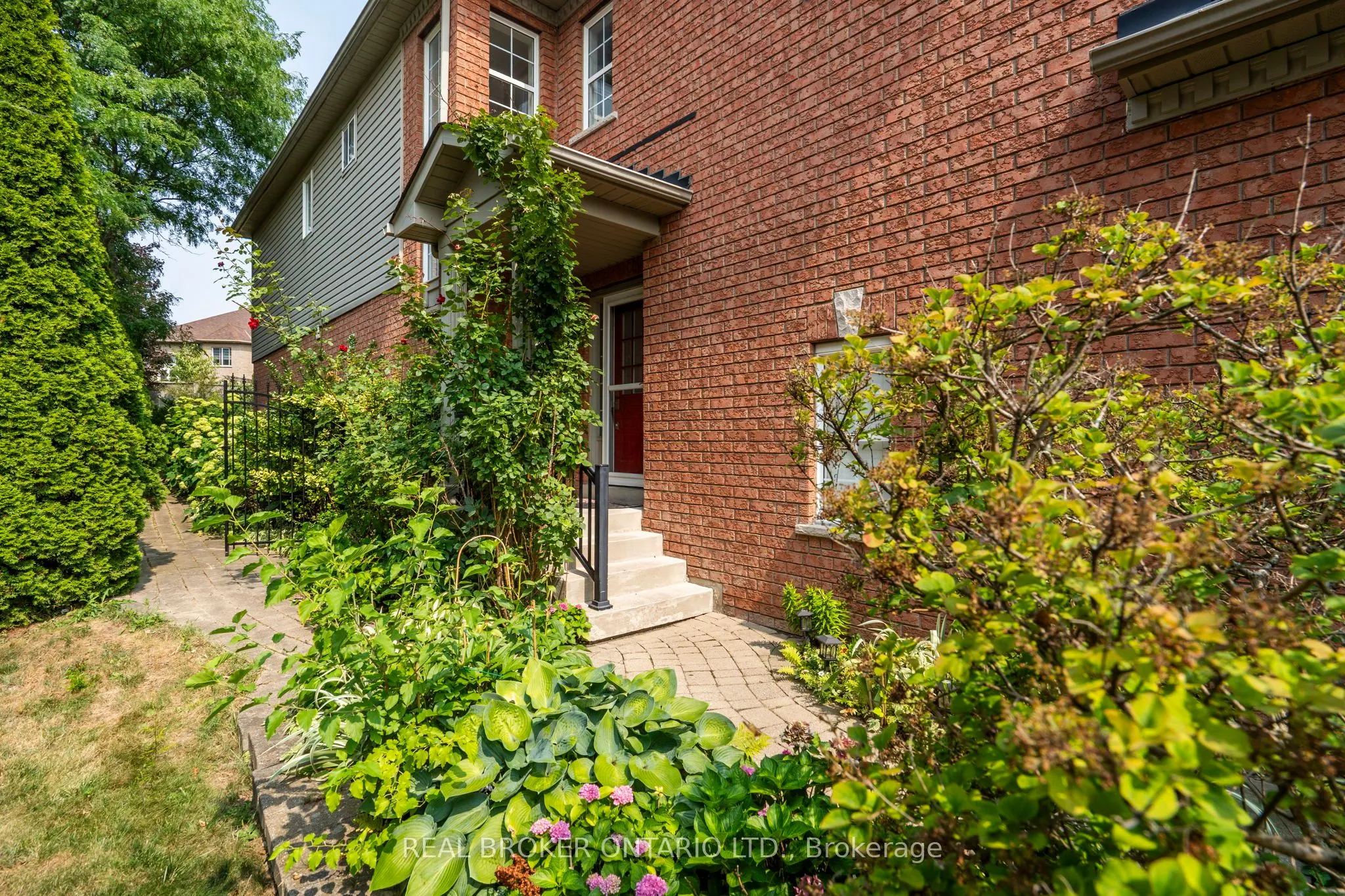 21 Shenandoah Drive