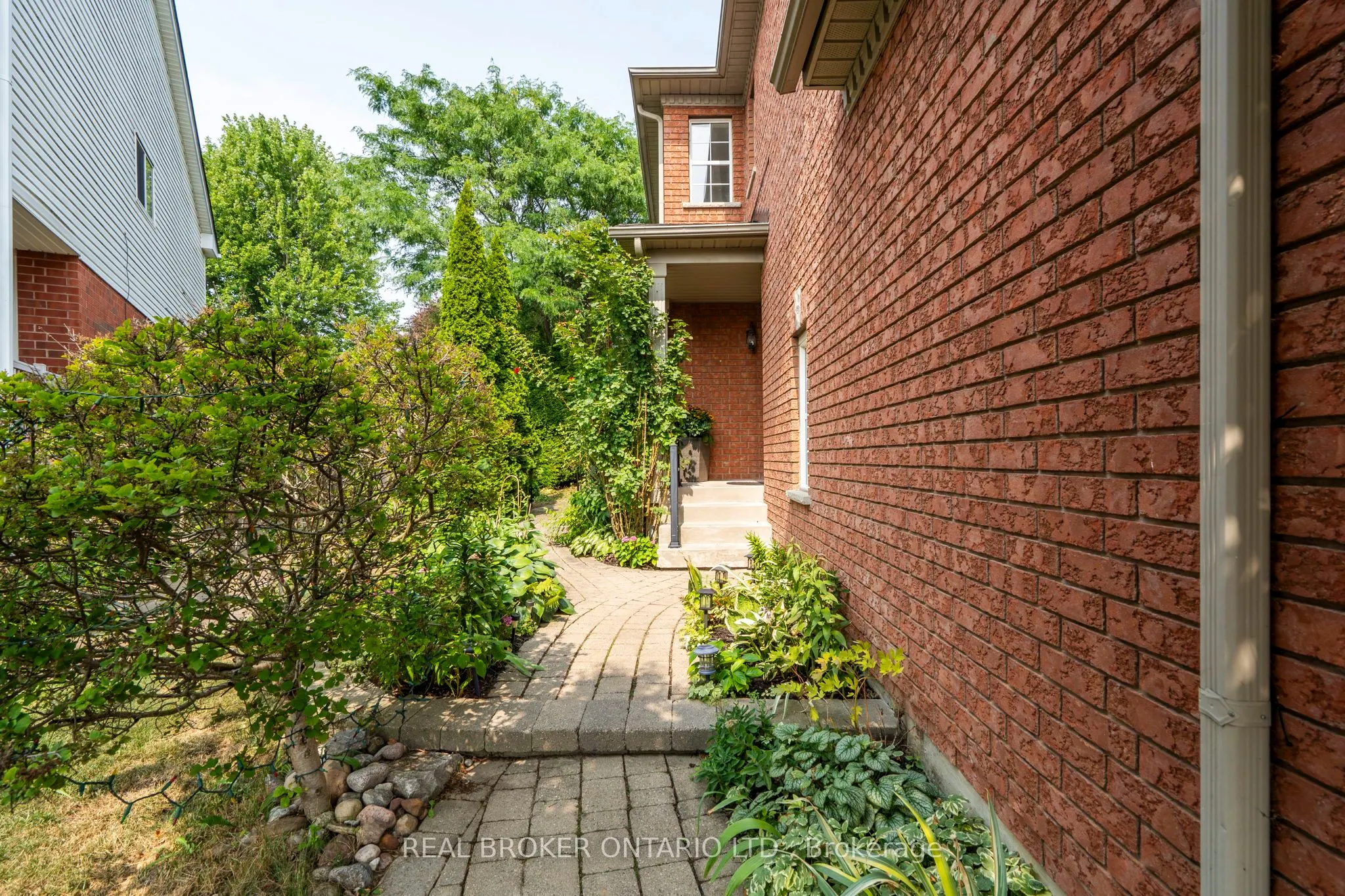 21 Shenandoah Drive