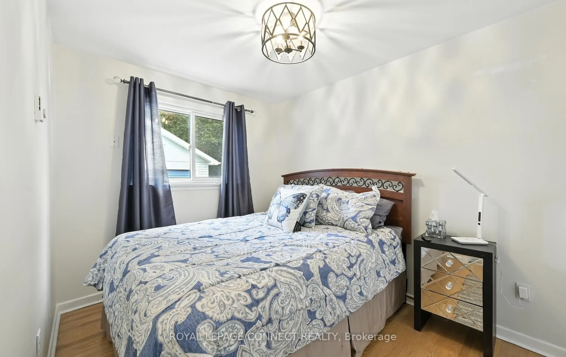 612 Maple Street W
