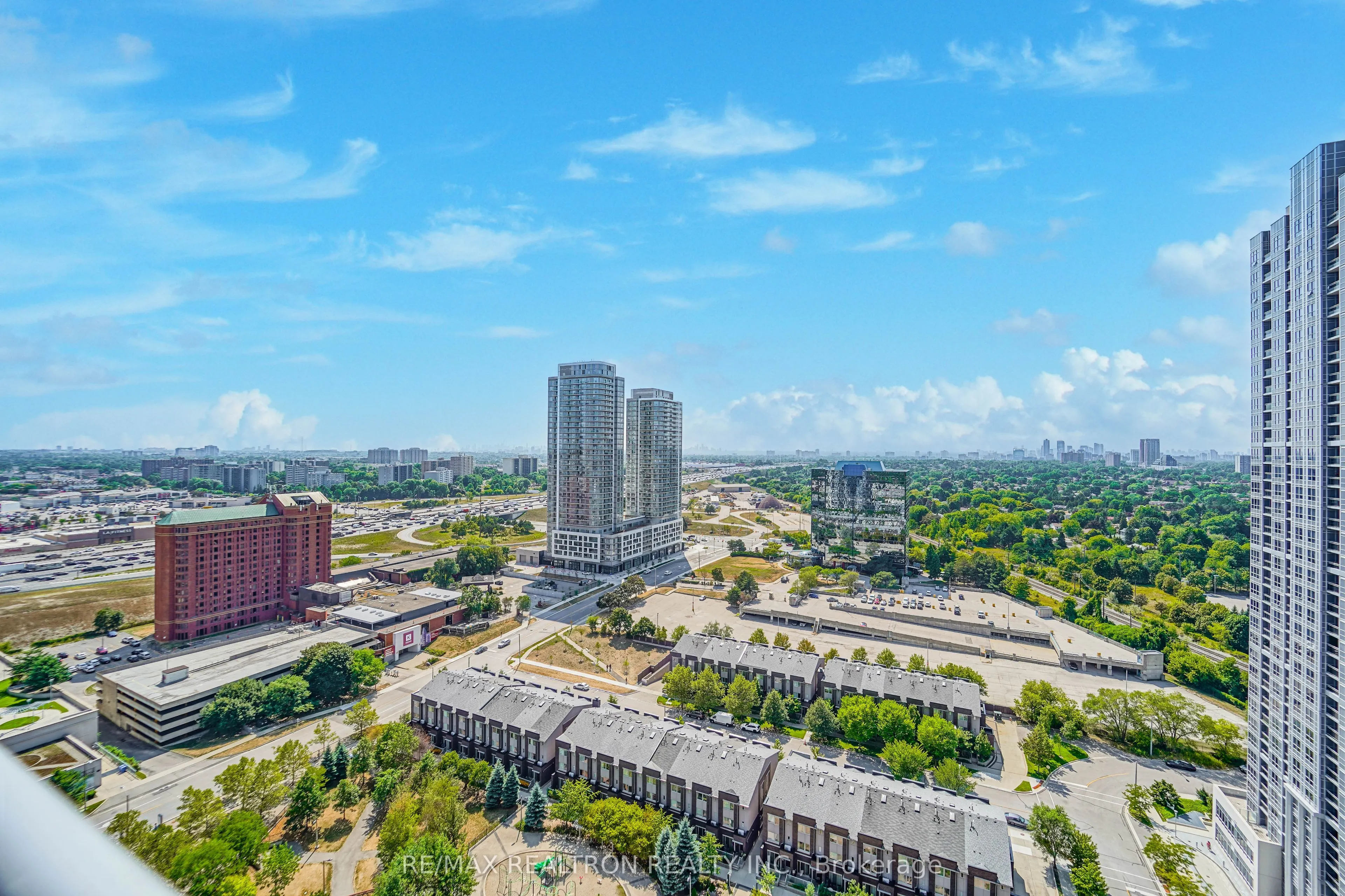 181 Village Green Square, #2518