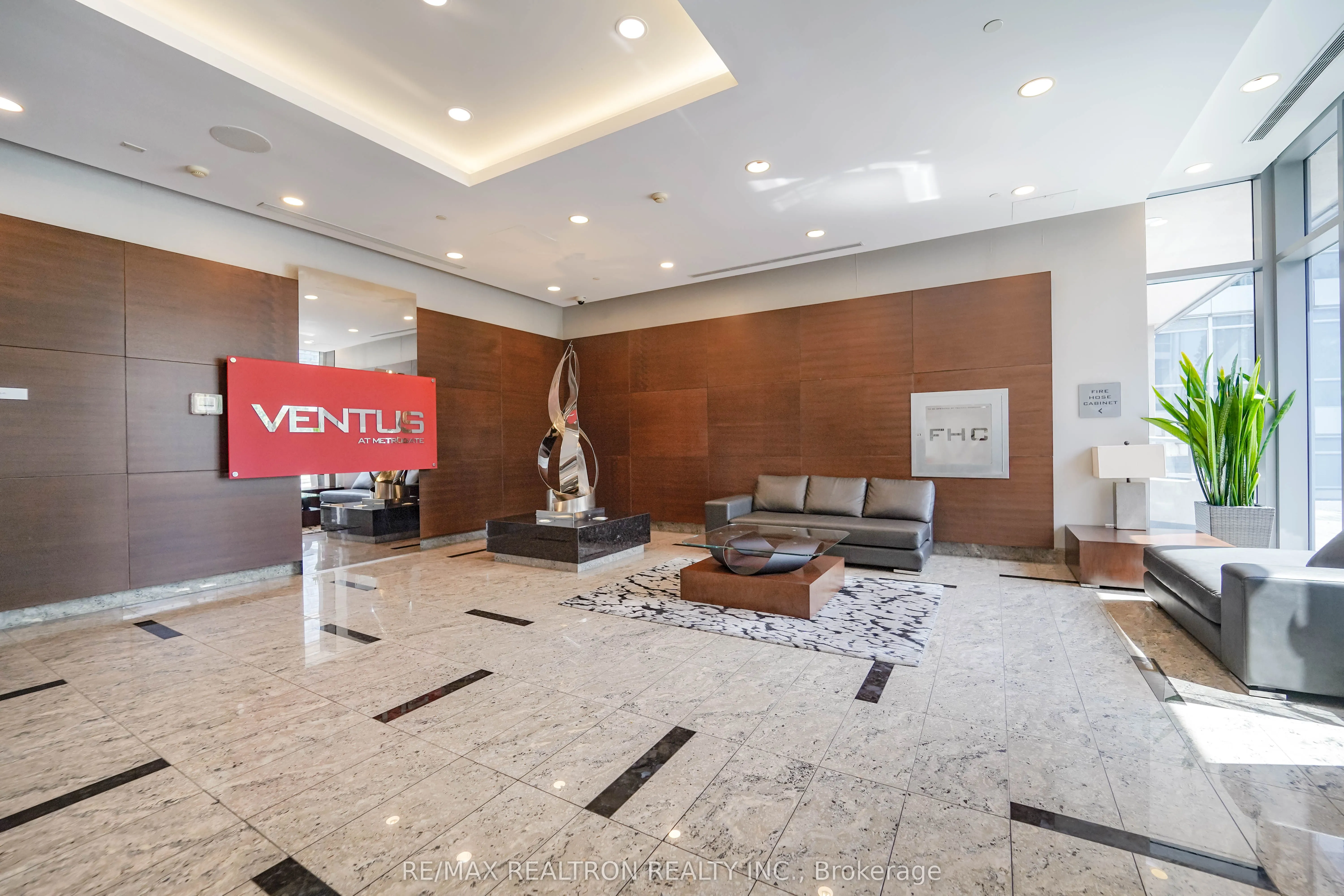 181 Village Green Square, #2518