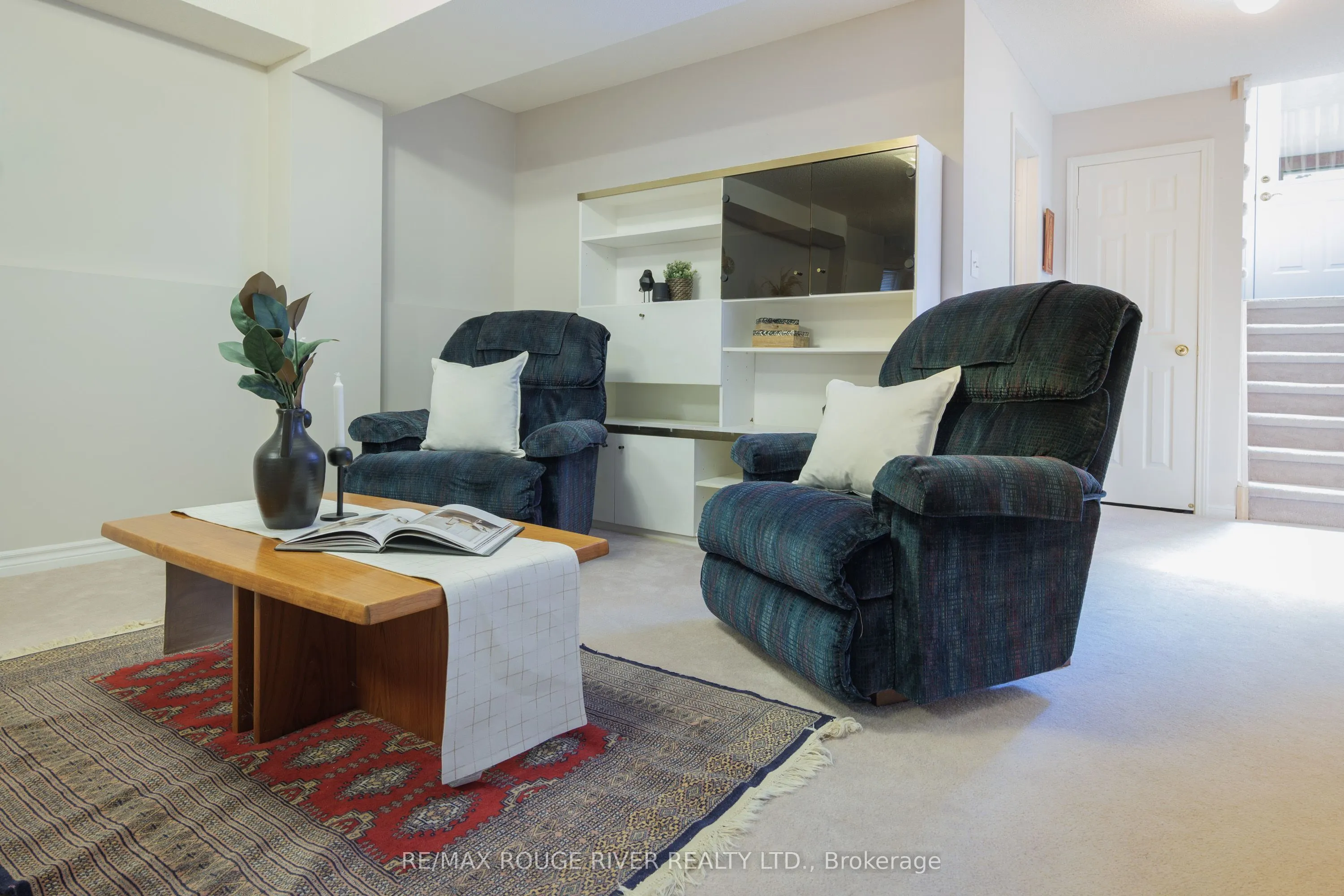 1936 Rosebank Road