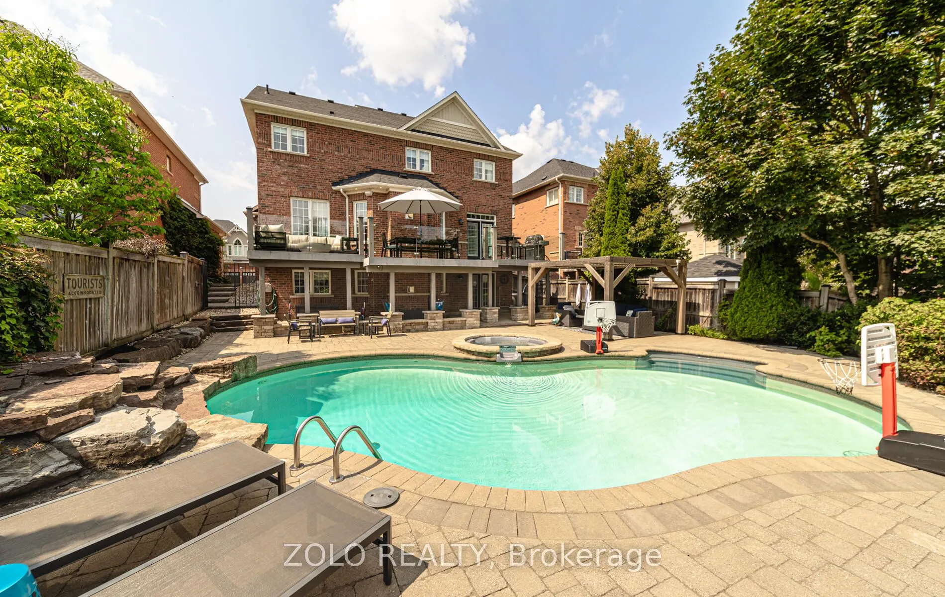 3 Covington Drive