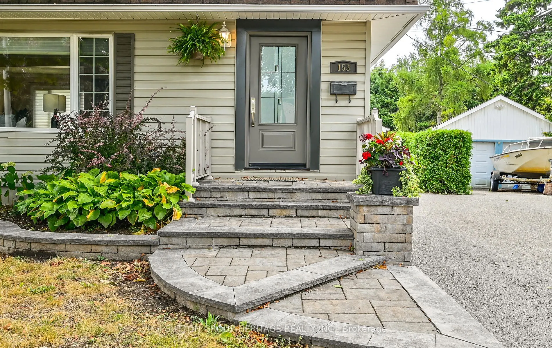 153 Admiral Road
