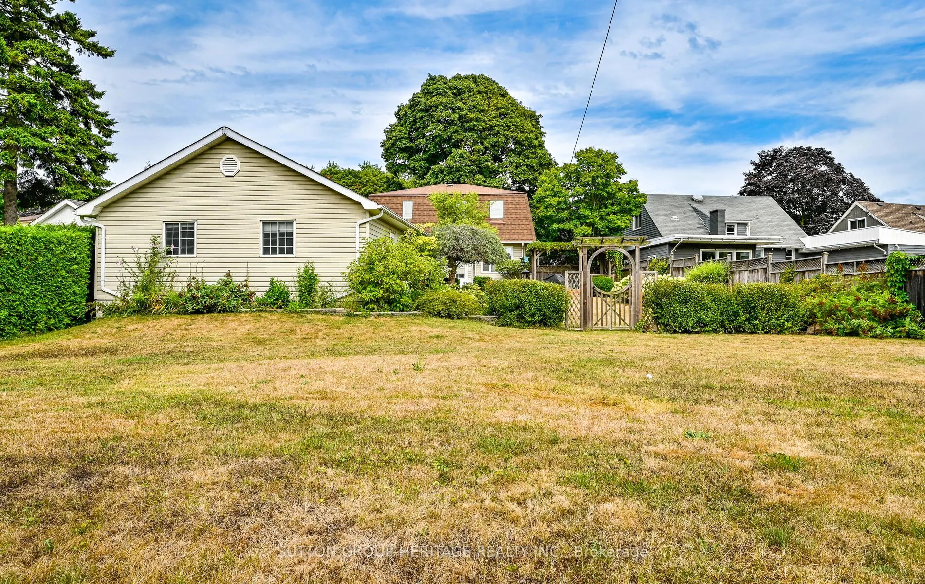 153 Admiral Road