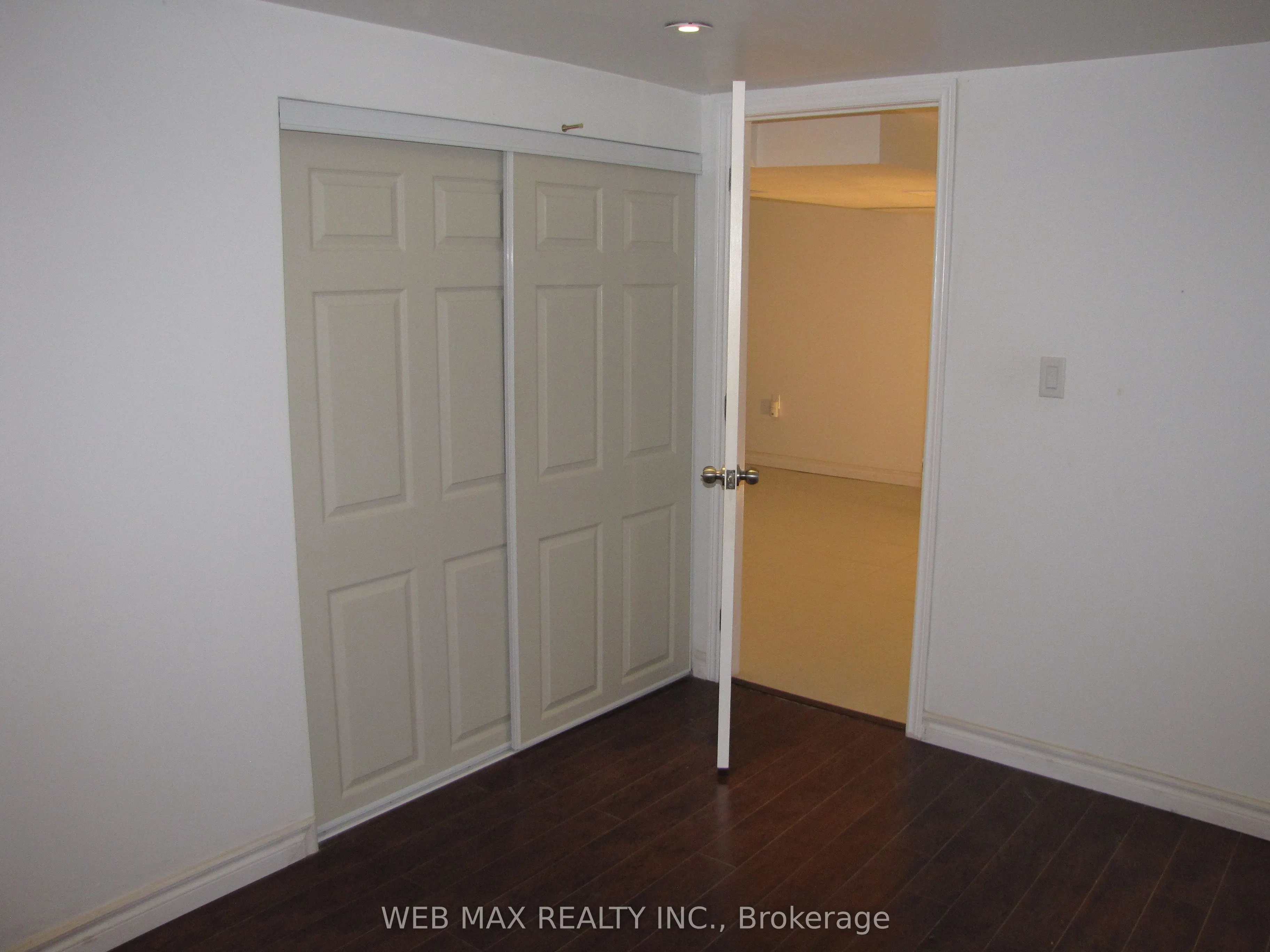 123 Hildenboro Square, #Basement