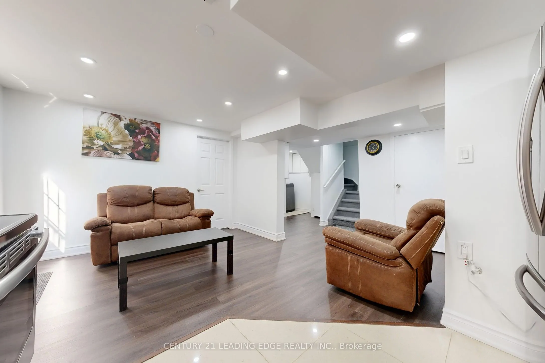 28 Longsword Drive