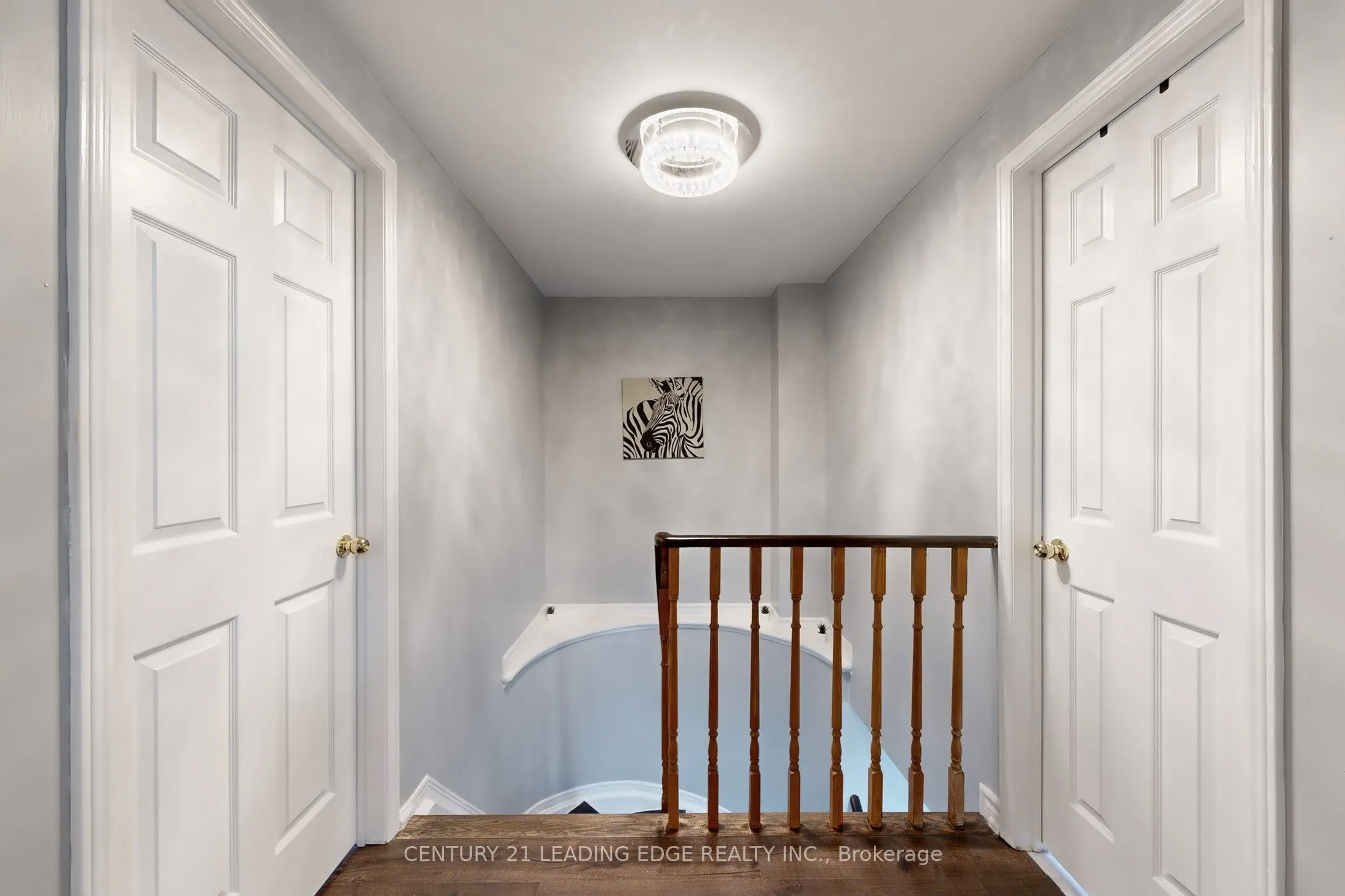 28 Longsword Drive