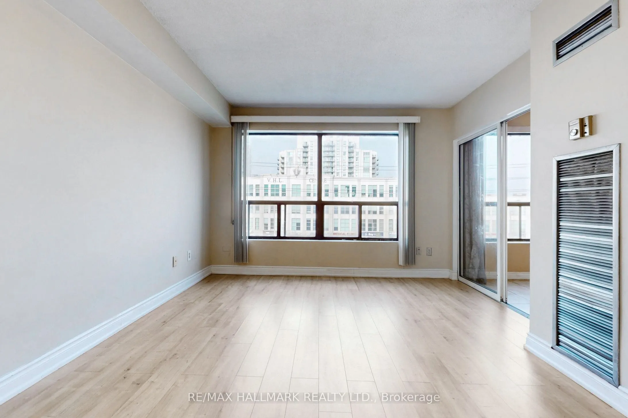 39 Kimbercroft Court, #411