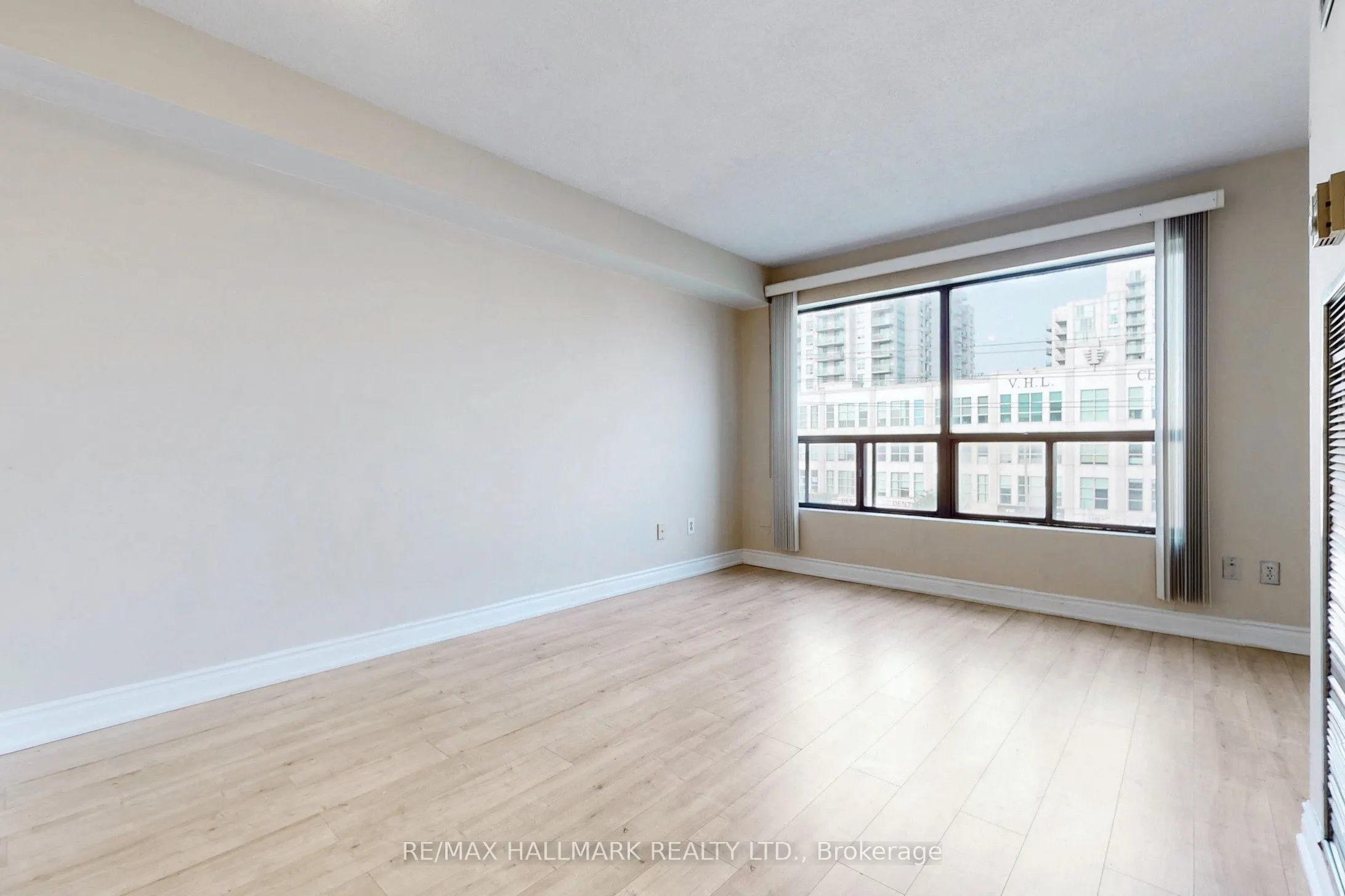 39 Kimbercroft Court, #411