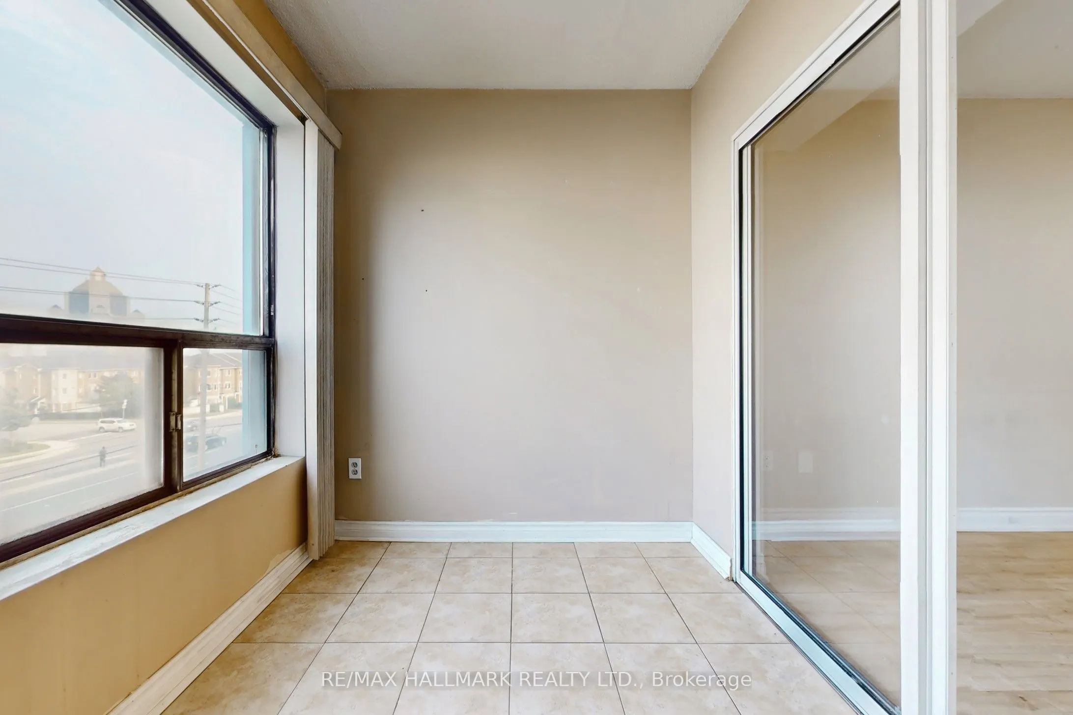 39 Kimbercroft Court, #411
