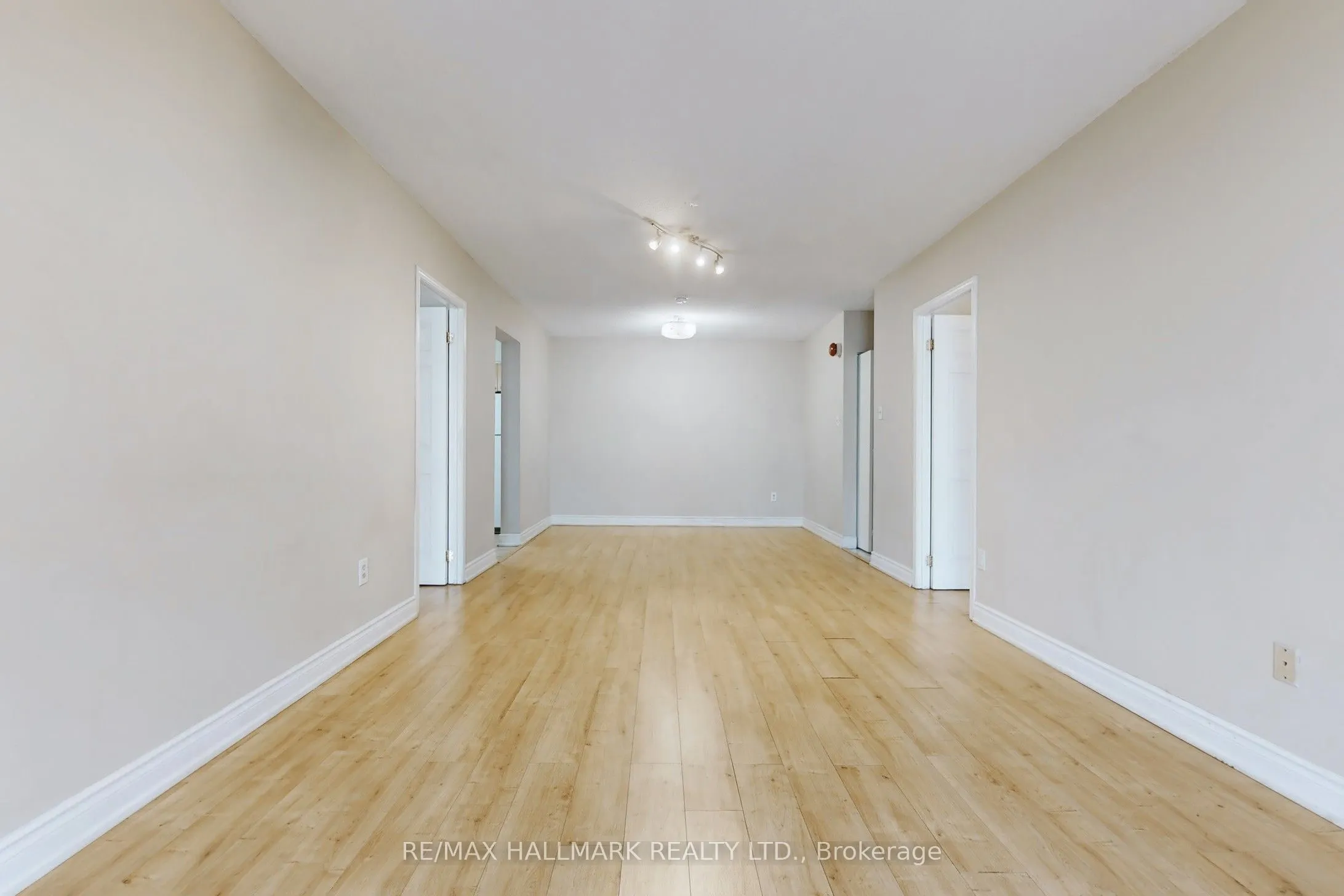 39 Kimbercroft Court, #411
