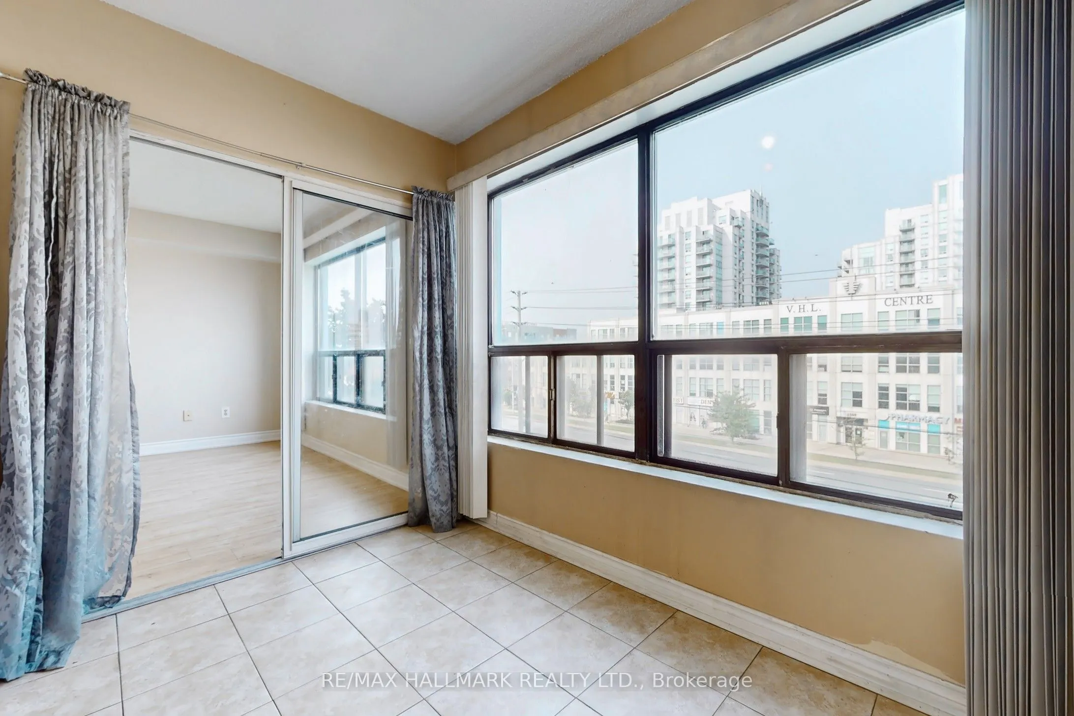 39 Kimbercroft Court, #411