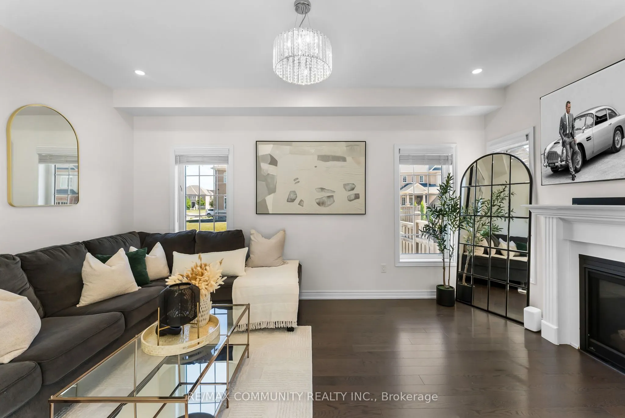279 Kenneth Cole Drive