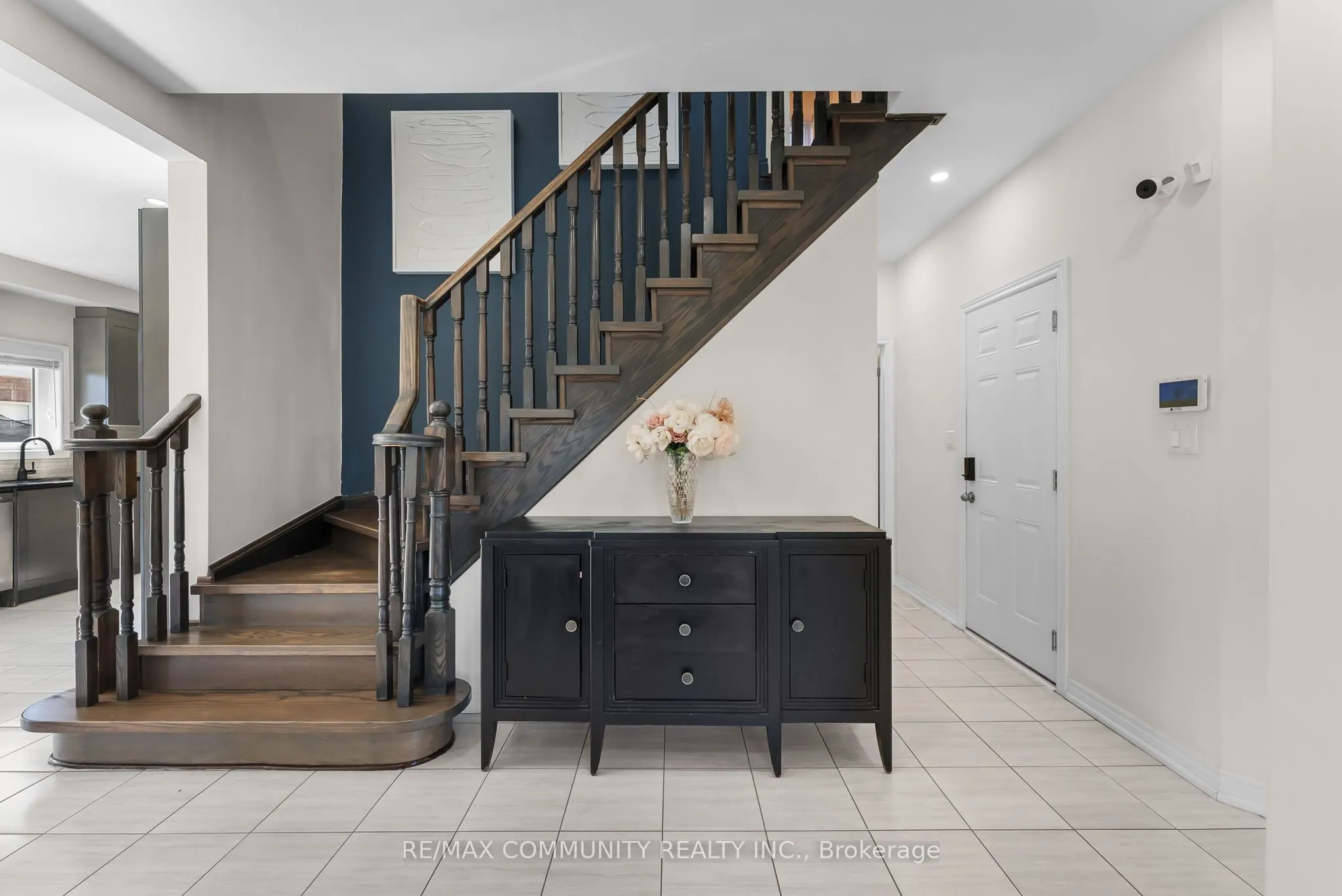 279 Kenneth Cole Drive