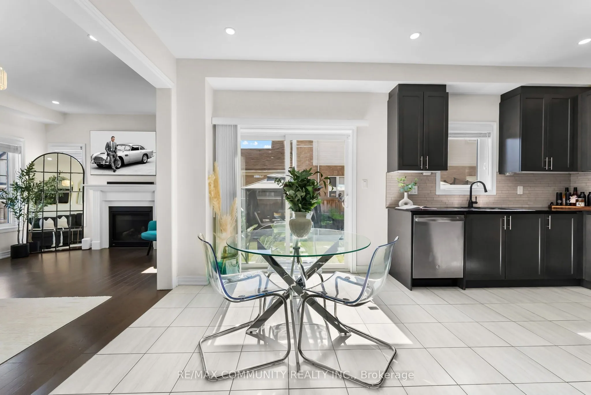 279 Kenneth Cole Drive