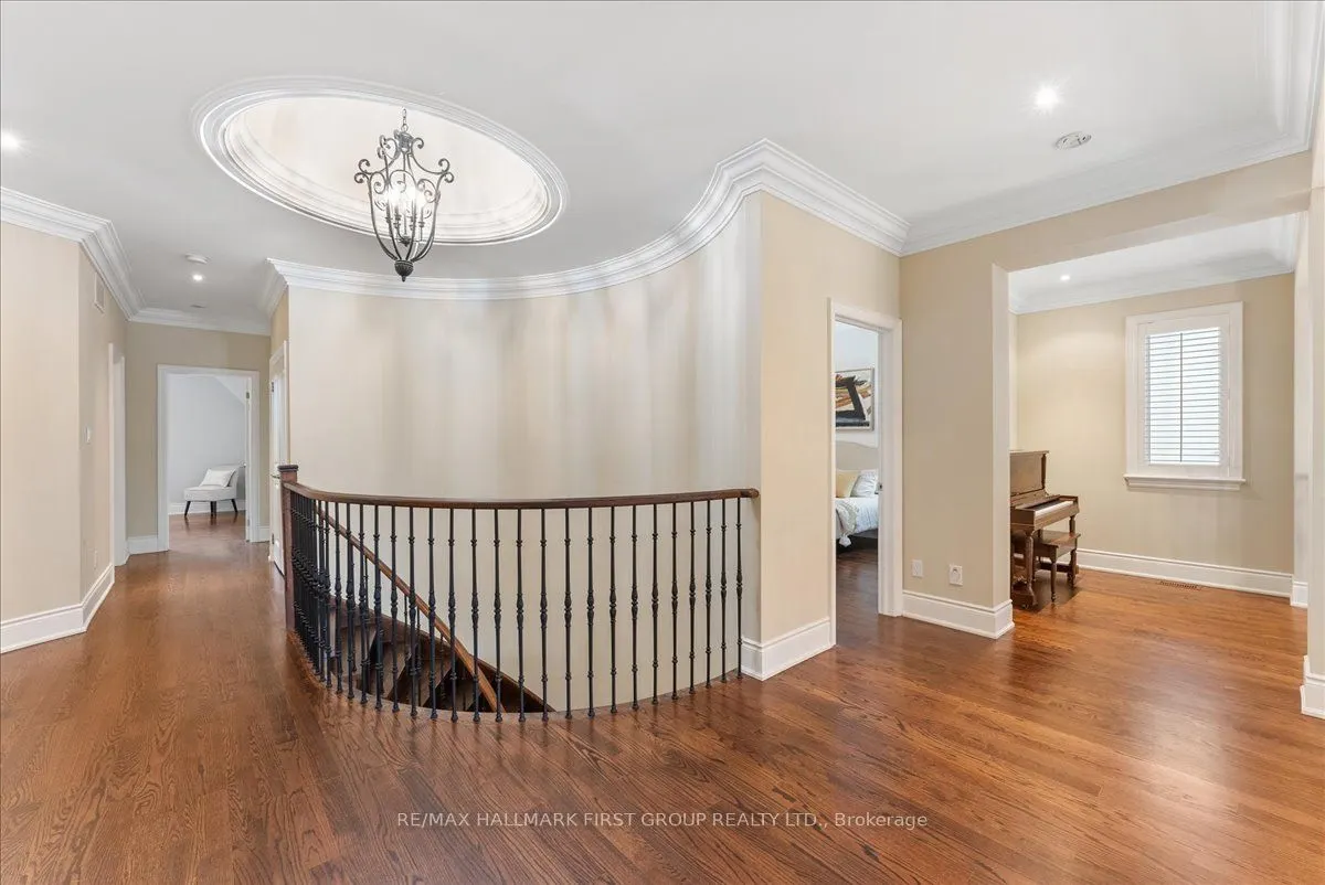 1475 Altona Road